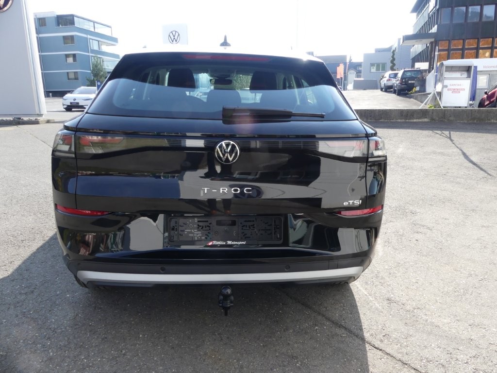 VW T-Roc 1.5 eTSI mHEV Trend DSG-image-2