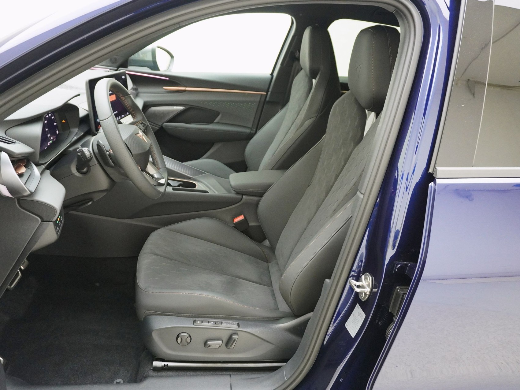 CUPRA Terramar 1.5 eTSI DSG-image-11