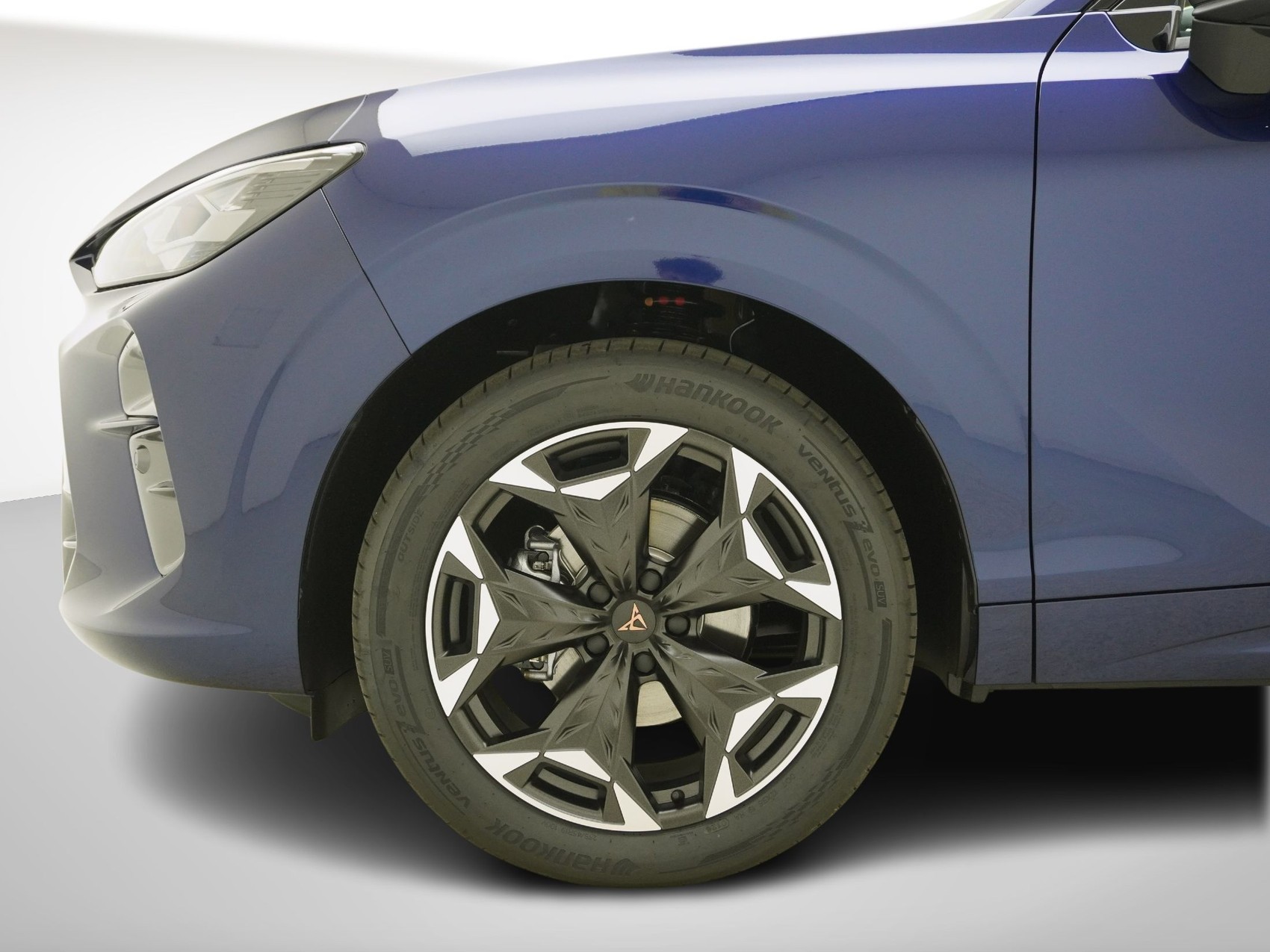 CUPRA Terramar 1.5 eTSI DSG-image-8