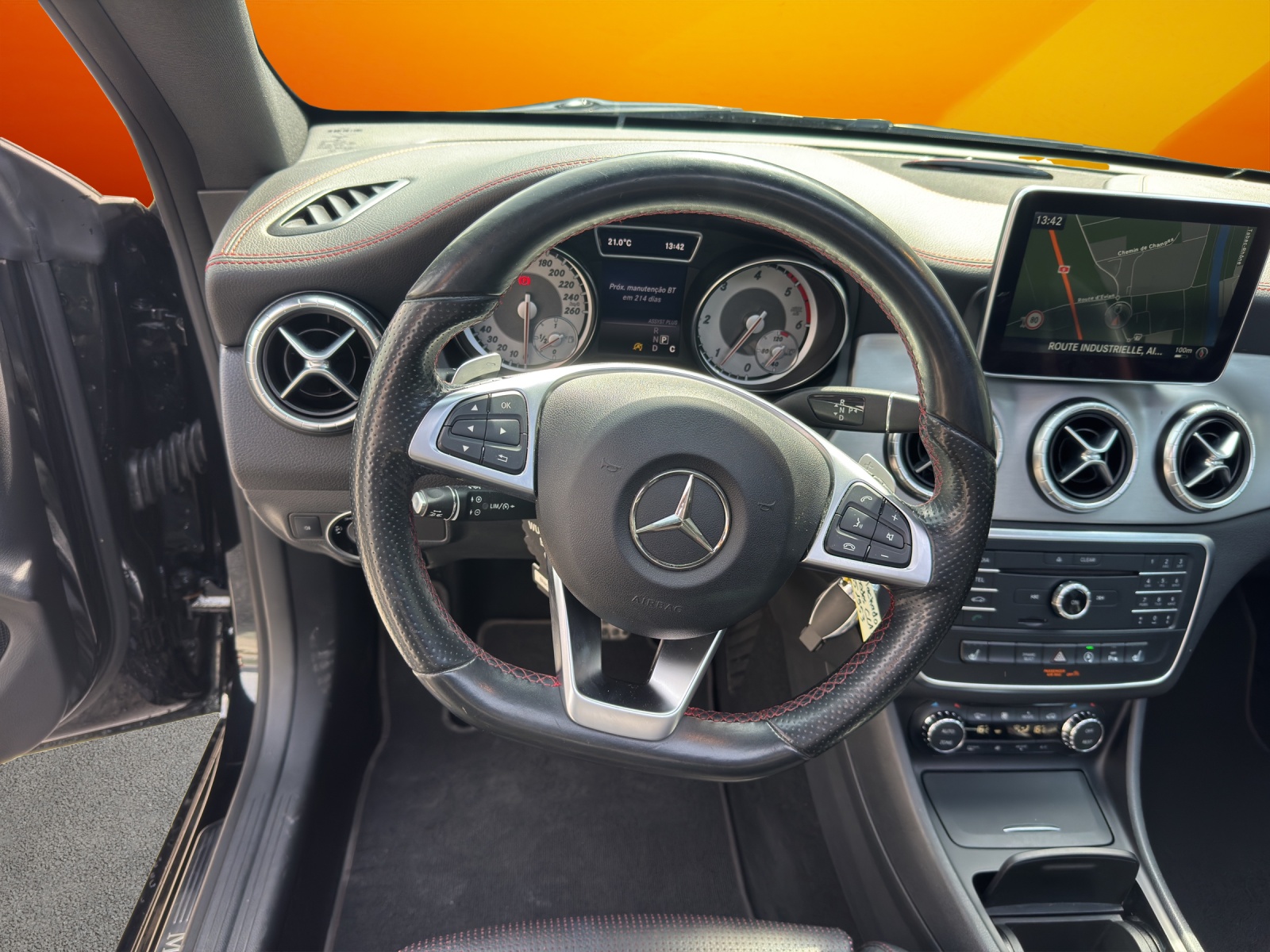 MERCEDES-BENZ CLA Shooting Brake 220 CDI 4Matic 7G-DCT-image-10