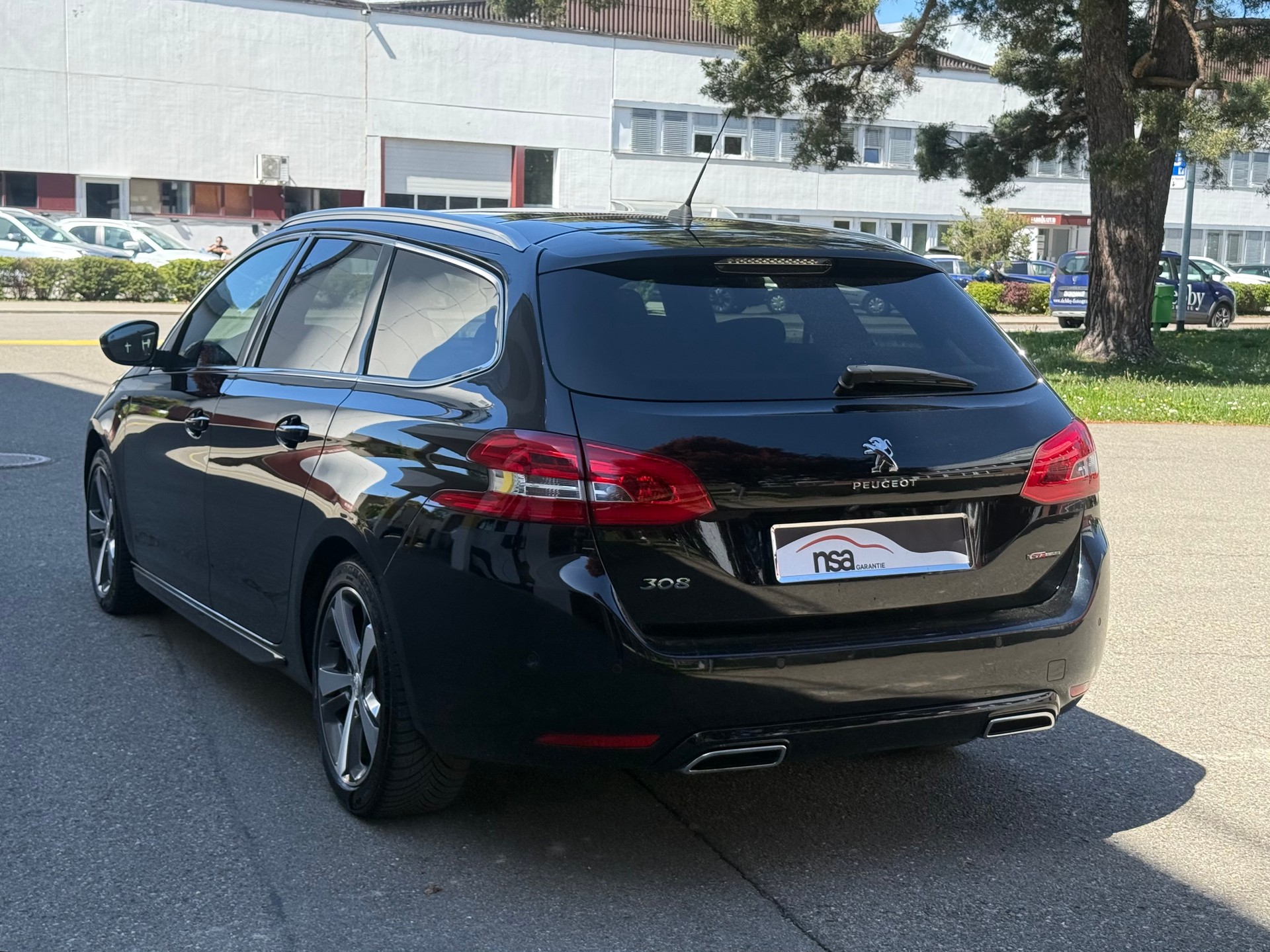 PEUGEOT 308 SW 1.2 THP GT Line Automatic-image-3