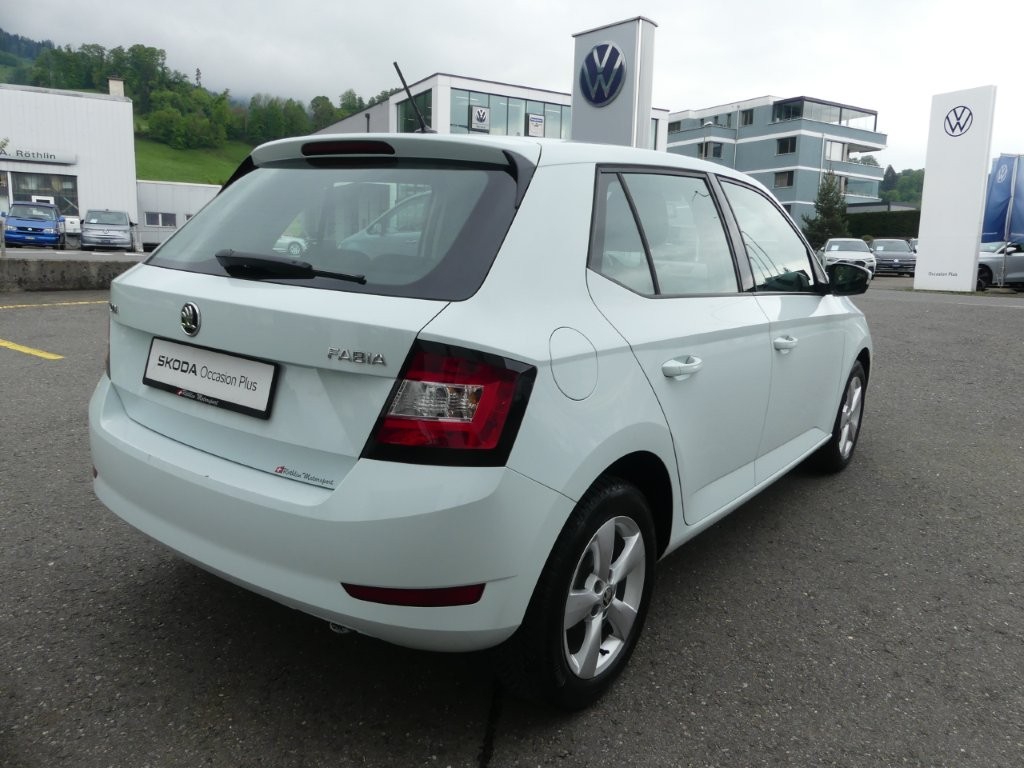 SKODA Fabia 1.0 MPI Active-image-3