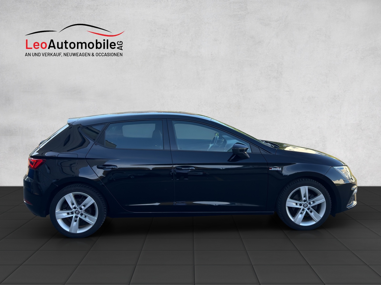 SEAT LEON-image-5