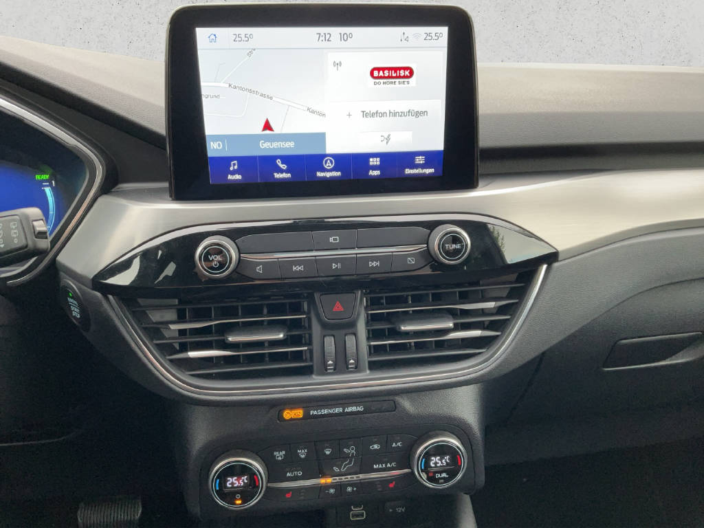 FORD Kuga 2.5 Hybrid Titanium X 4x4-image-11