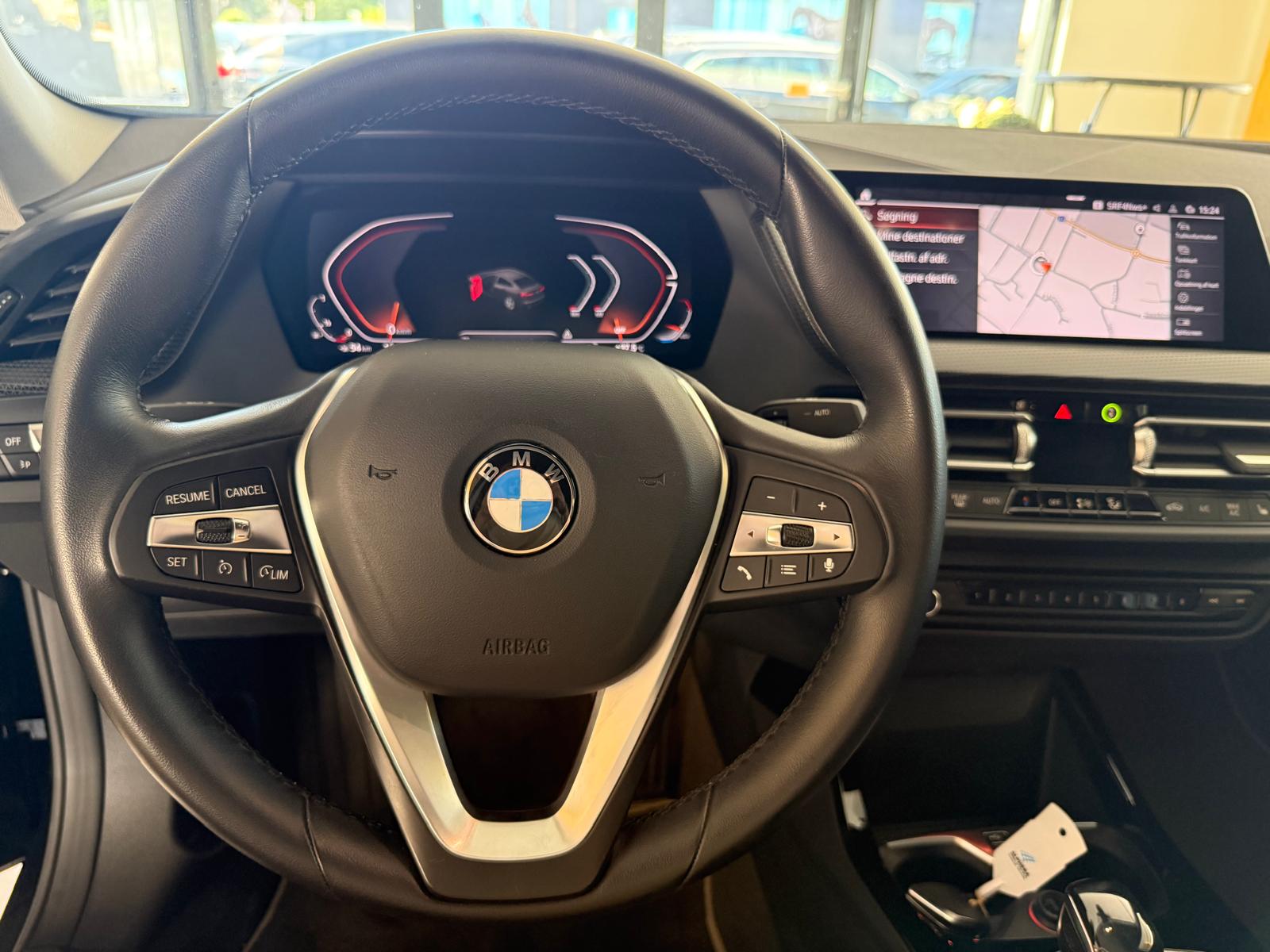 BMW 218i Gran Coupé Sport Line Steptronic-image-17