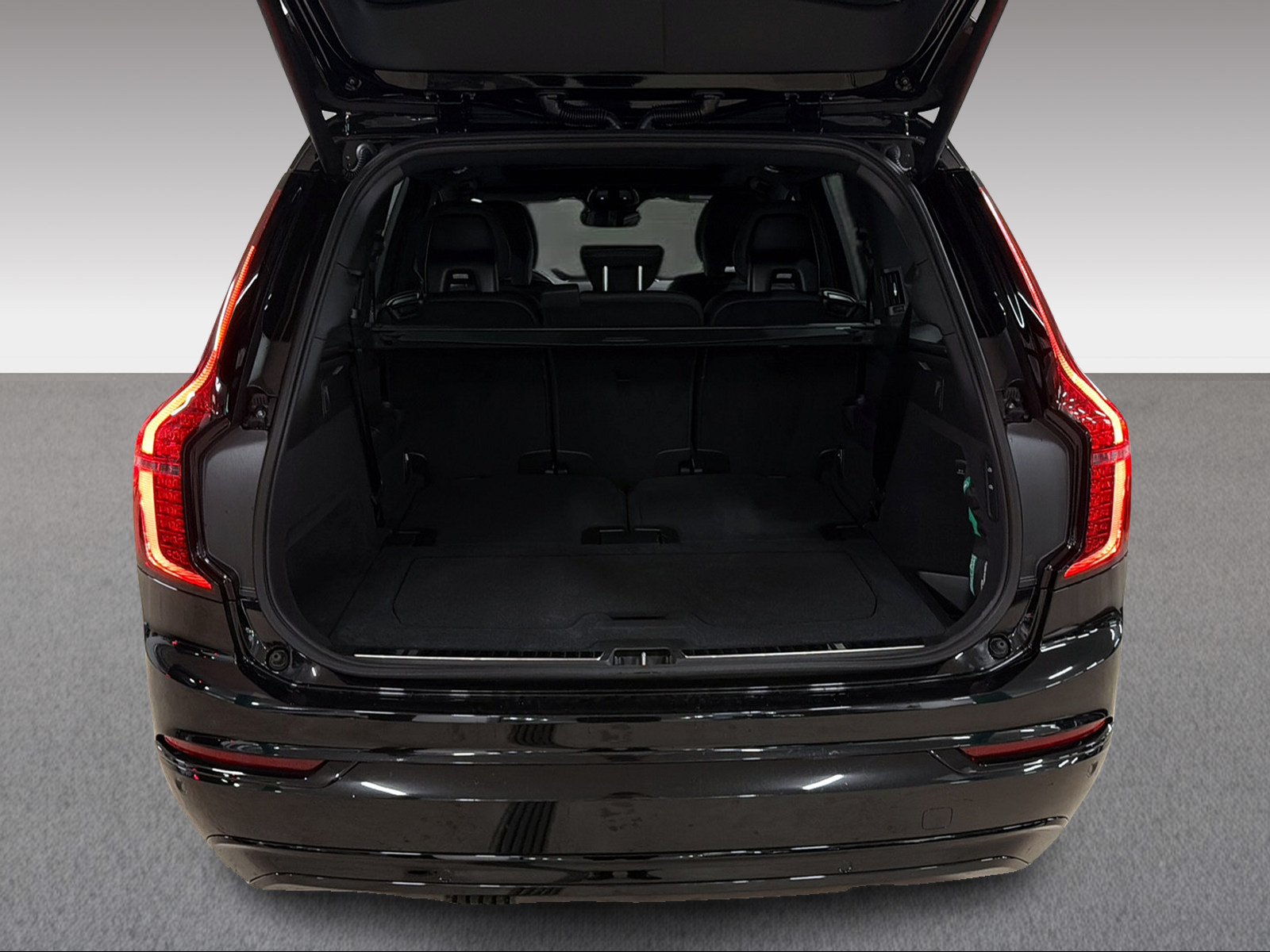 VOLVO XC90 2.0 T8 TE XCLUSIVE Edition Dark eAWD-image-13
