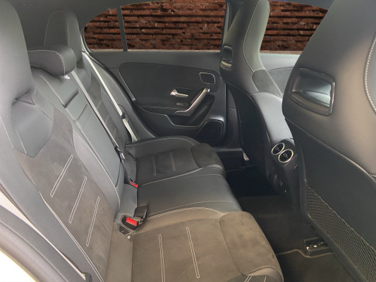 MERCEDES-BENZ A 250 e EQ Star 8G-DCT-image-12