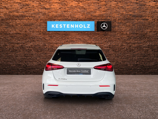 MERCEDES-BENZ A 250 e EQ Star 8G-DCT-image-5