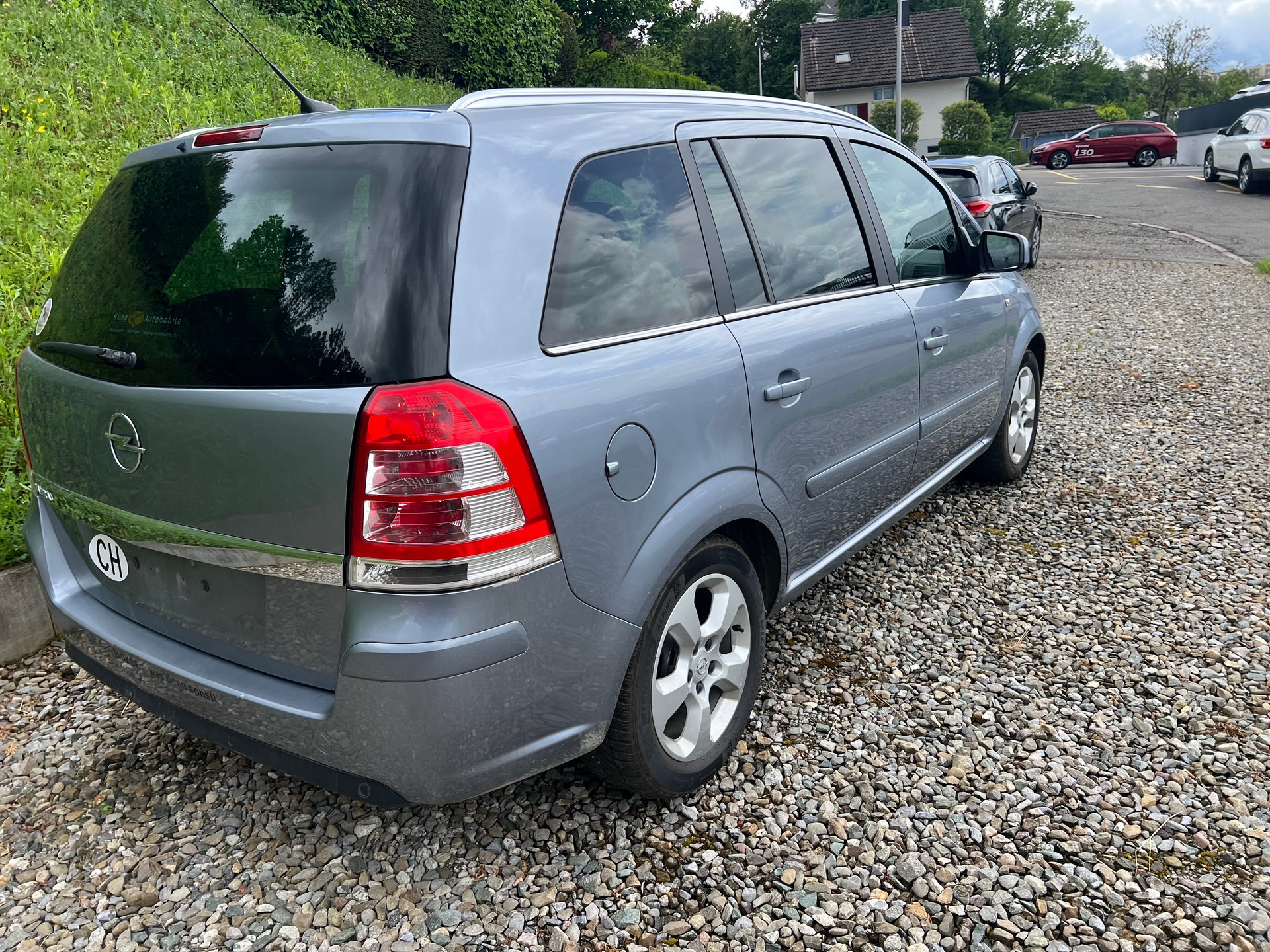OPEL Zafira 2.2i 16V Cosmo** Automatic** 7 Plätzer-image-6