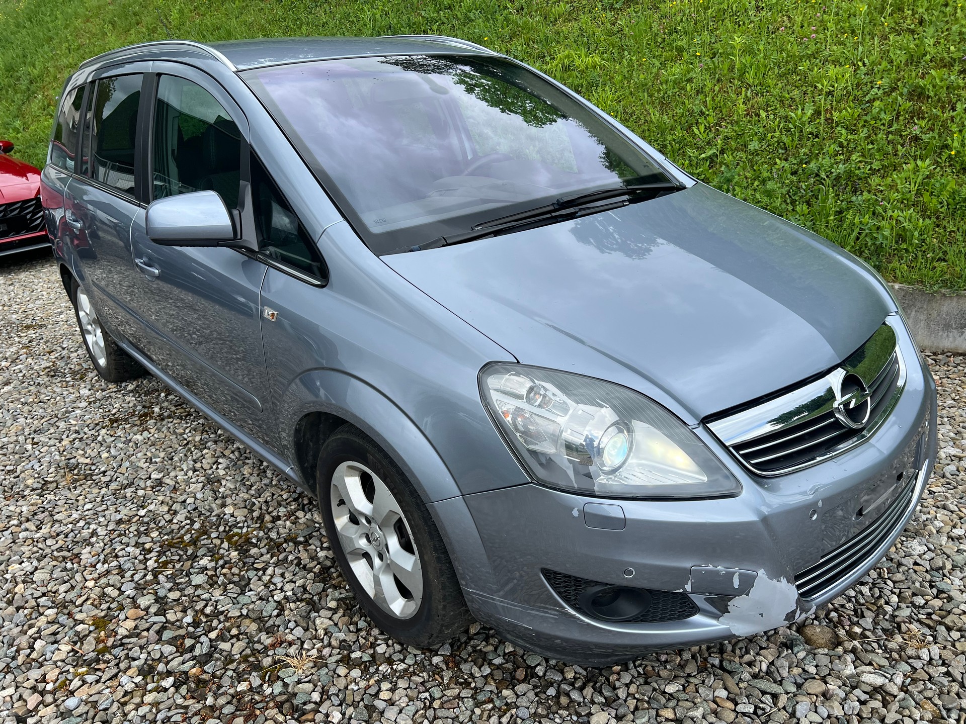 OPEL Zafira 2.2i 16V Cosmo** Automatic** 7 Plätzer-image-0