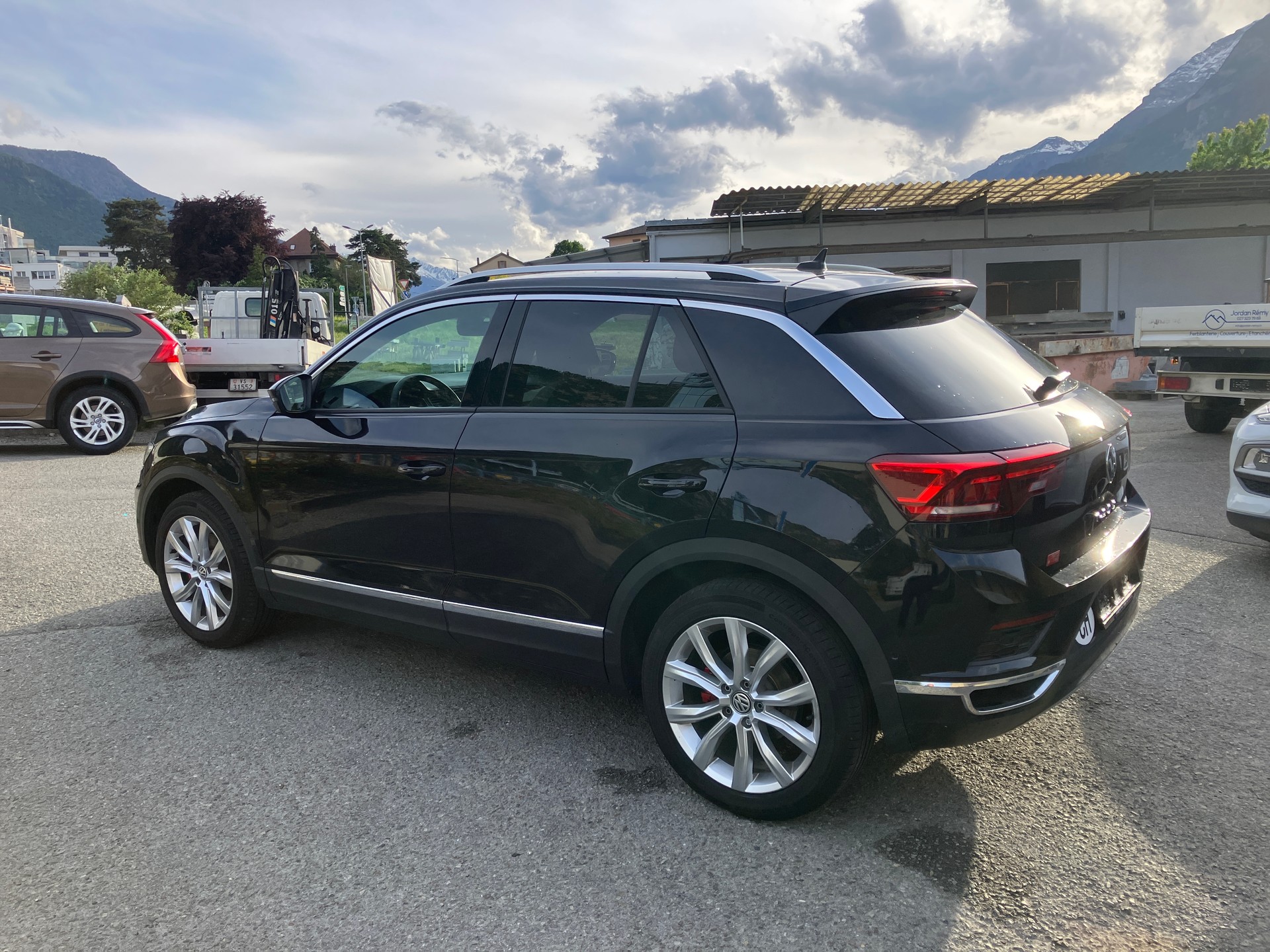 VW T-Roc 2.0 TSI Sport DSG 4Motion-image-2