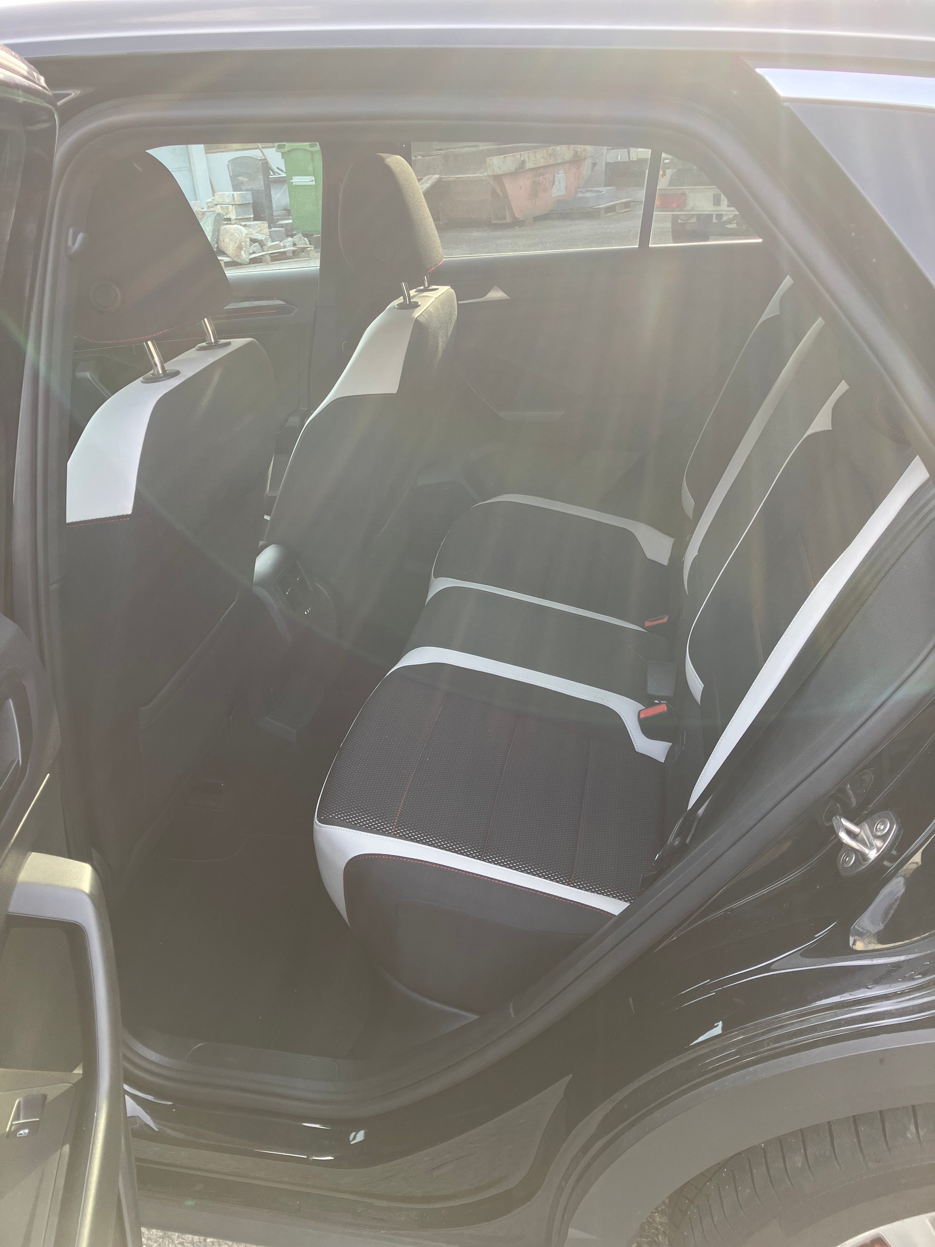 VW T-Roc 2.0 TSI Sport DSG 4Motion-image-7