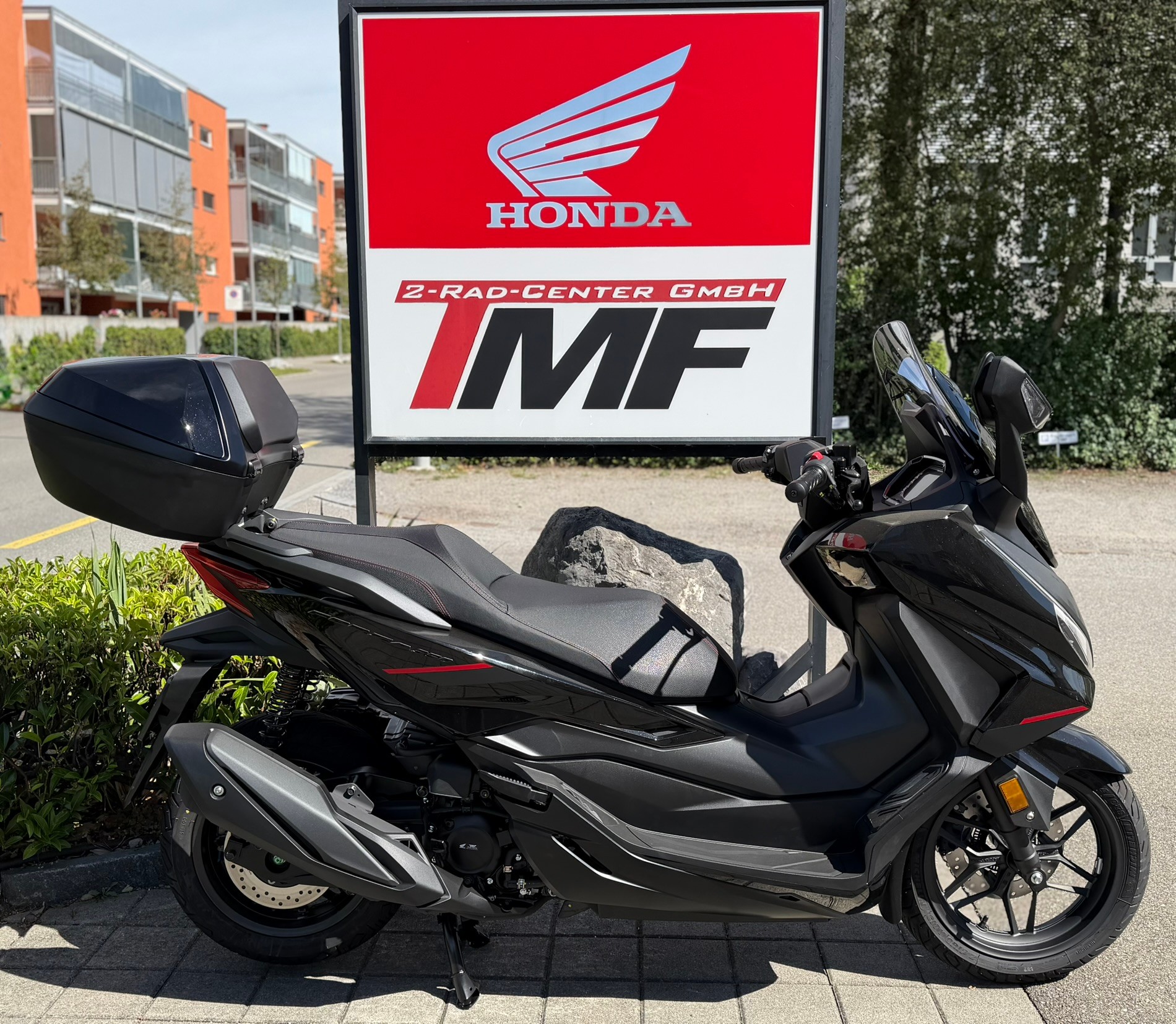 HONDA NSS 350 SPECIAL EDITION INKL. SMART TOPCASE