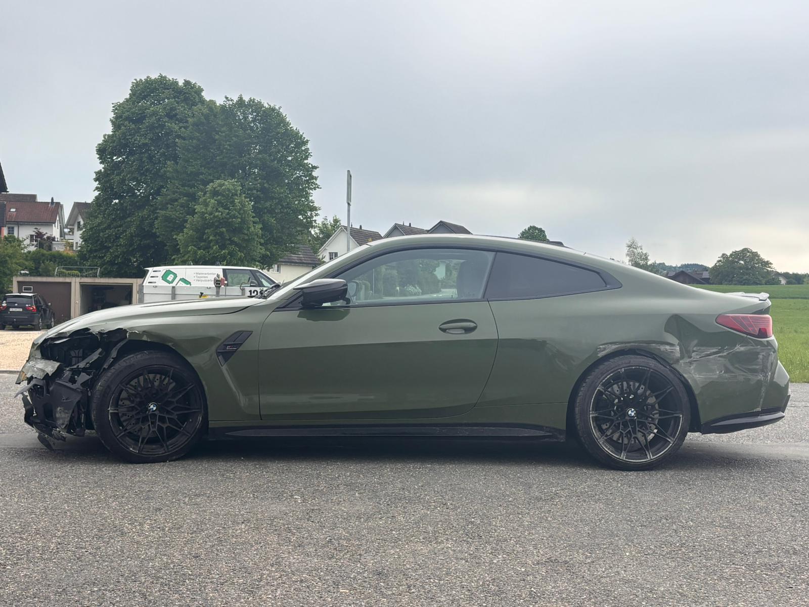BMW M4 Coupé Competition M xDrive-image-7