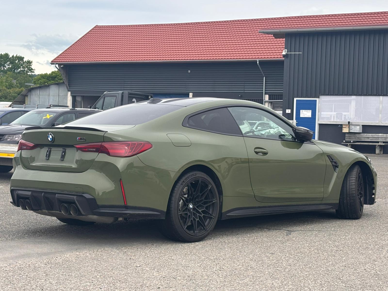 BMW M4 Coupé Competition M xDrive-image-4