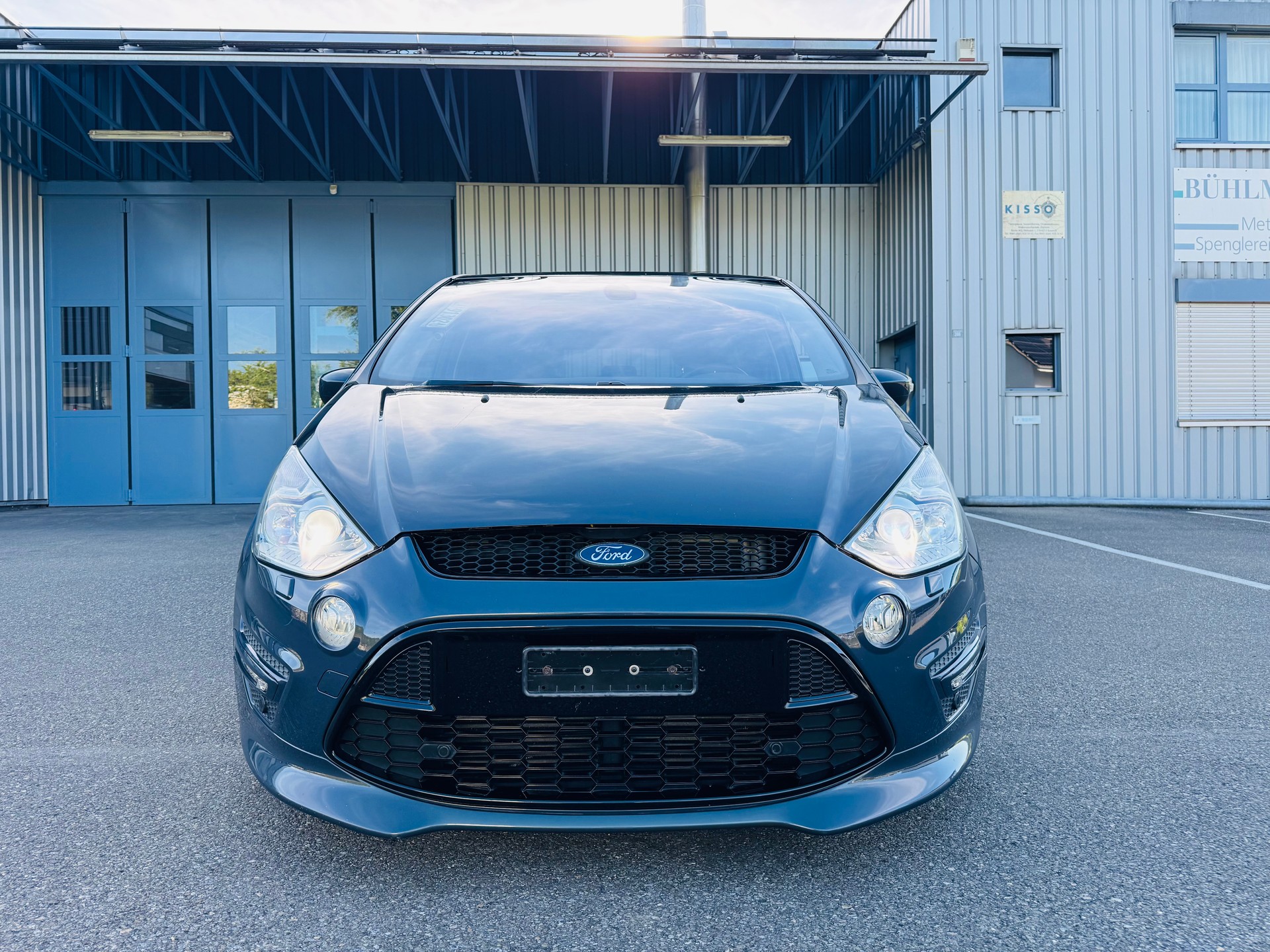 FORD S-Max 2.0 SCTi TitaniumS PowerShift-image-8