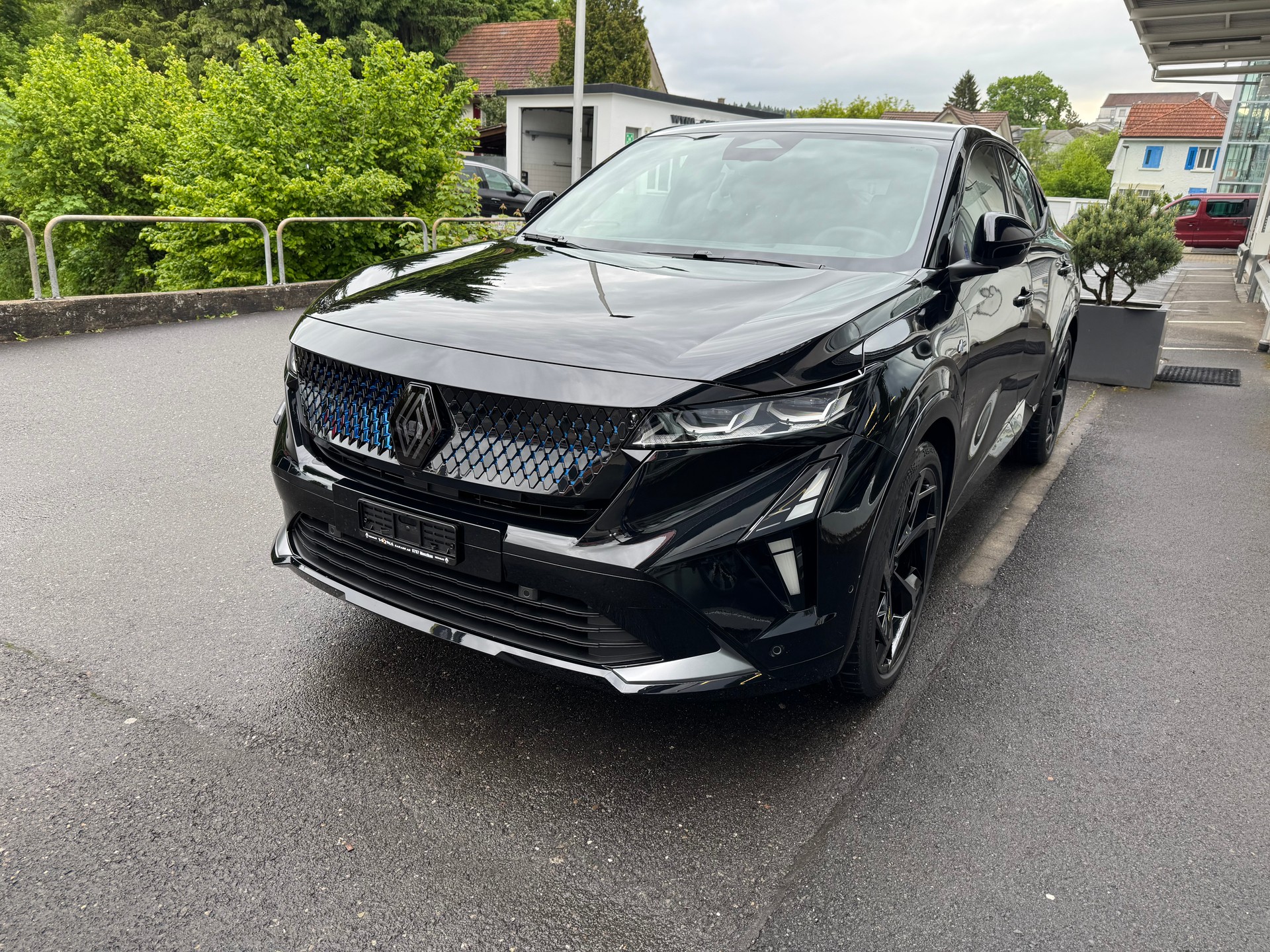 RENAULT Rafale 1.2 E-Tech Plug-in Hybrid 300 4x4 Atelier Alpine-image-3