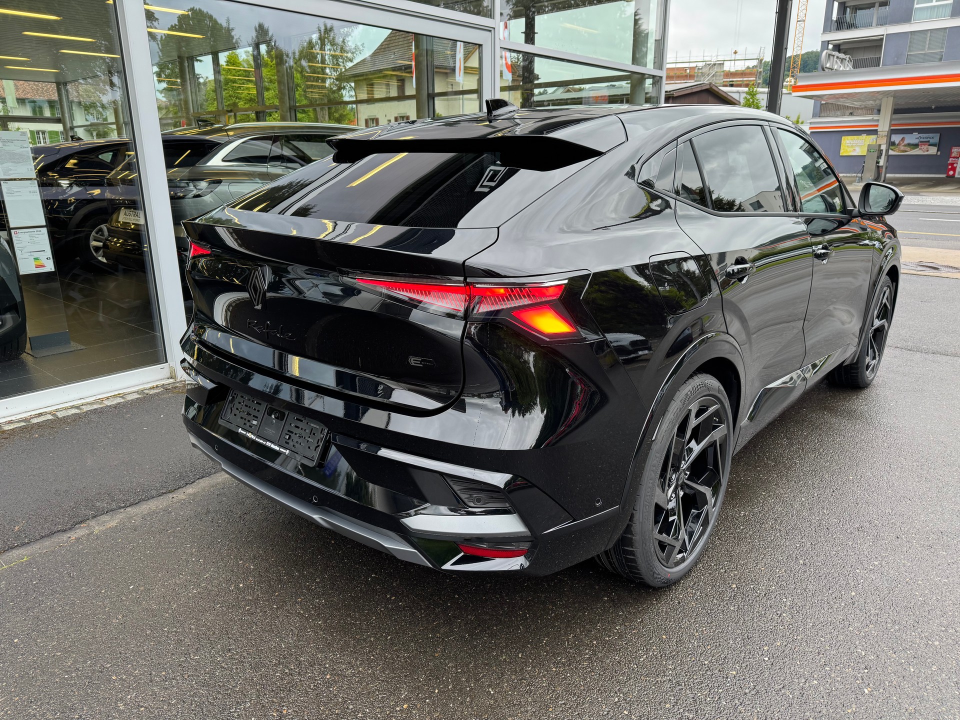 RENAULT Rafale 1.2 E-Tech Plug-in Hybrid 300 4x4 Atelier Alpine-image-5