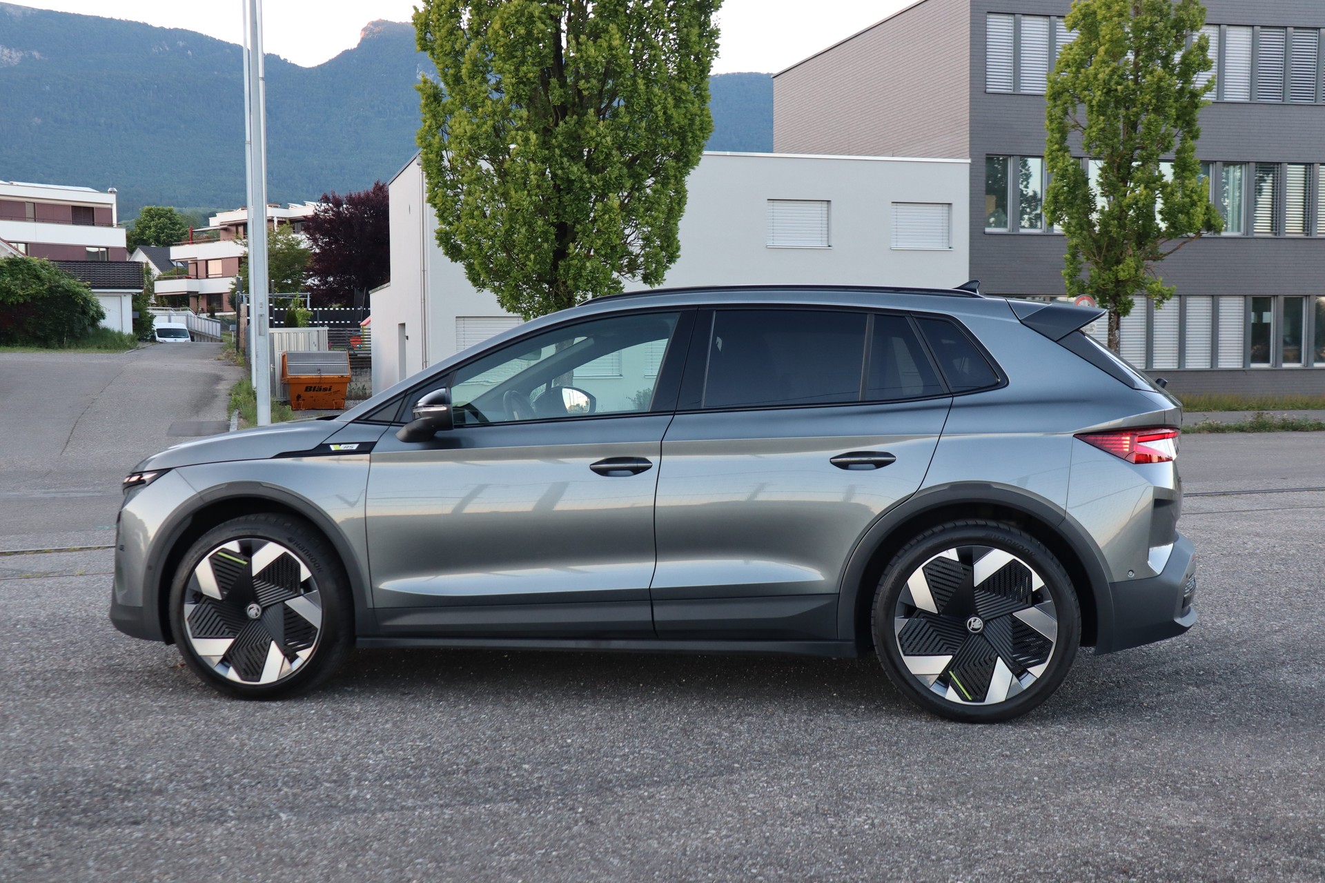 SKODA Elroq RS 4x4-image-5
