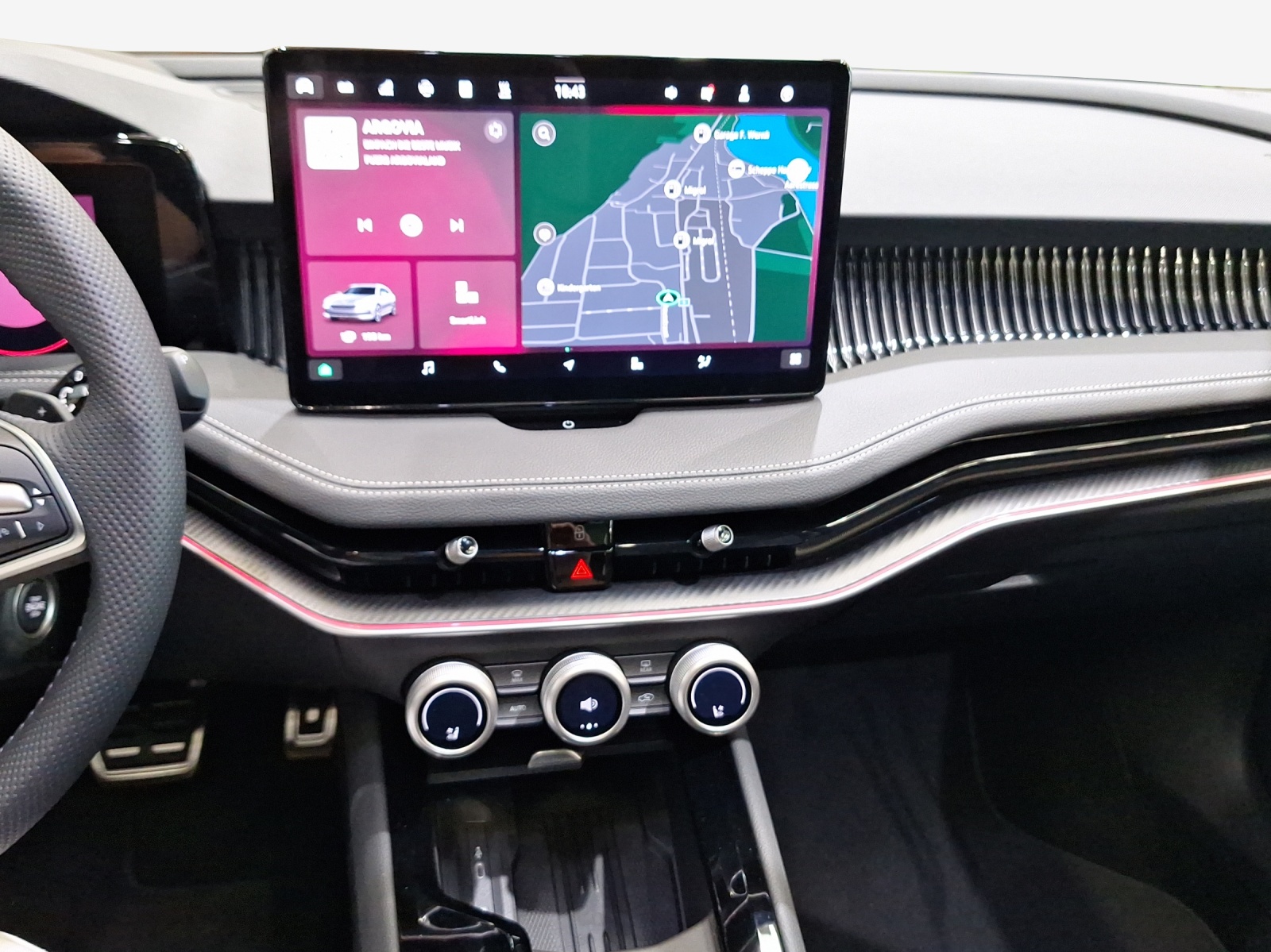 SKODA Superb Combi 1.5 TSI PHEV Sportline DSG-image-10