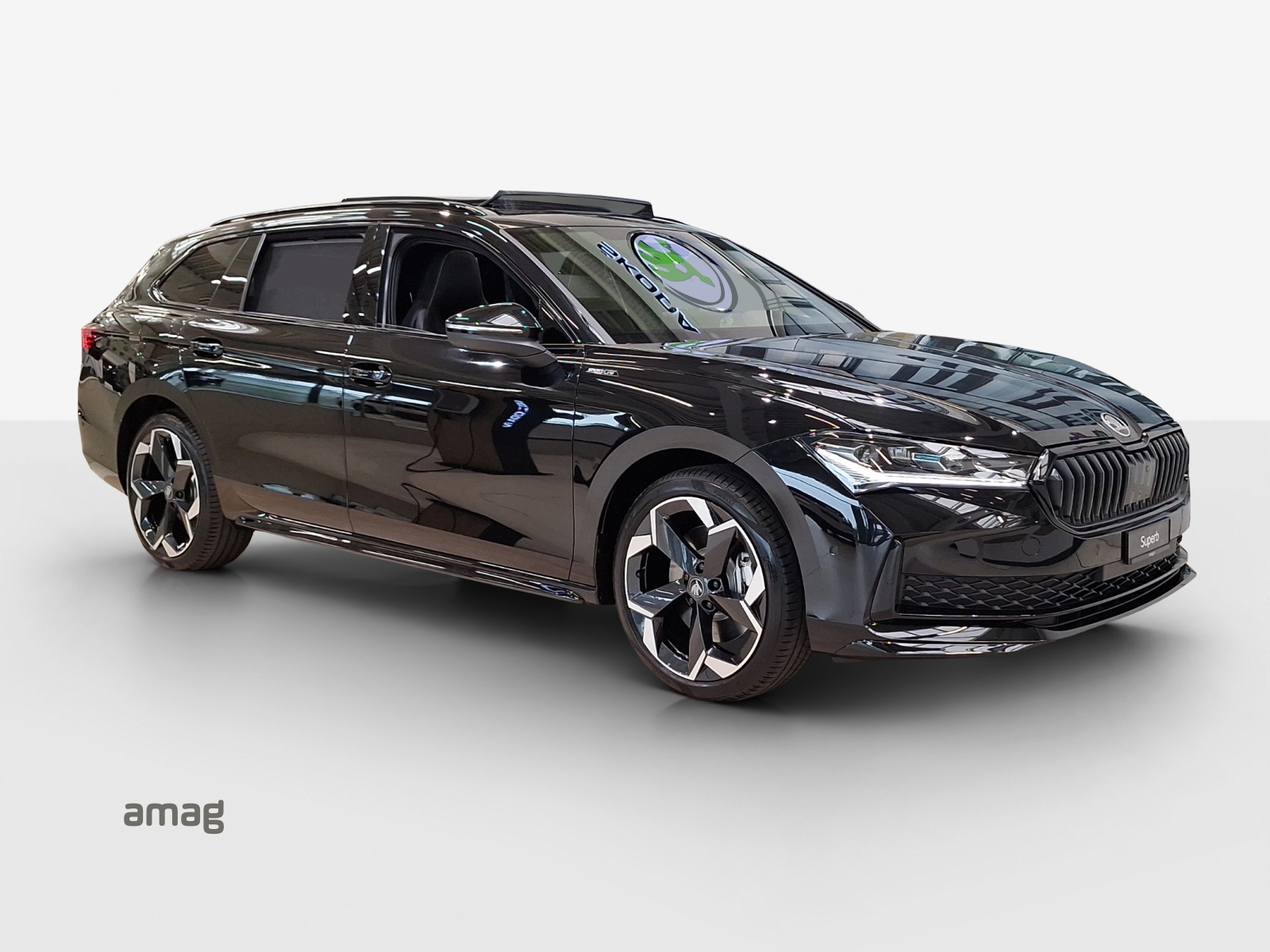 SKODA Superb Combi 1.5 TSI PHEV Sportline DSG-image-5