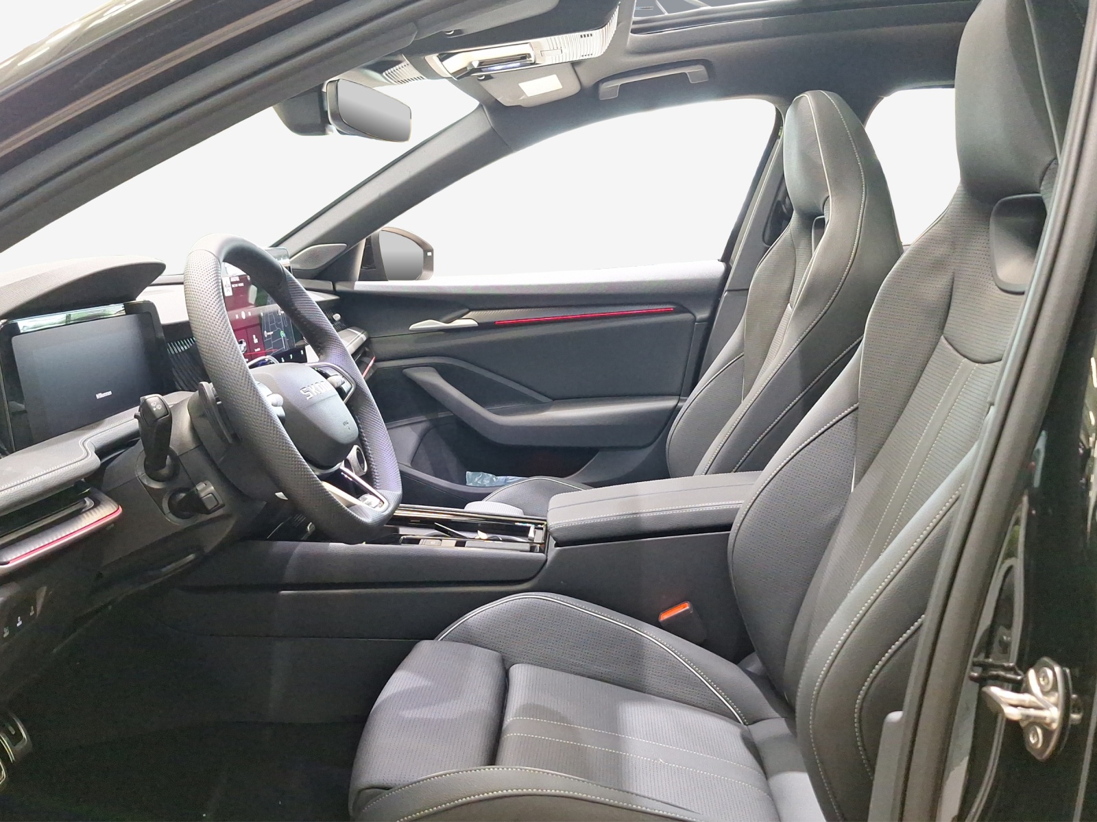SKODA Superb Combi 1.5 TSI PHEV Sportline DSG-image-7