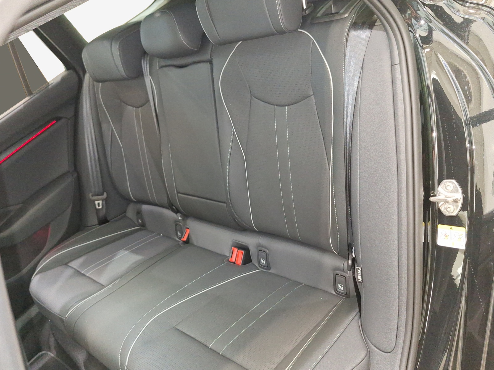 SKODA Superb Combi 1.5 TSI PHEV Sportline DSG-image-11