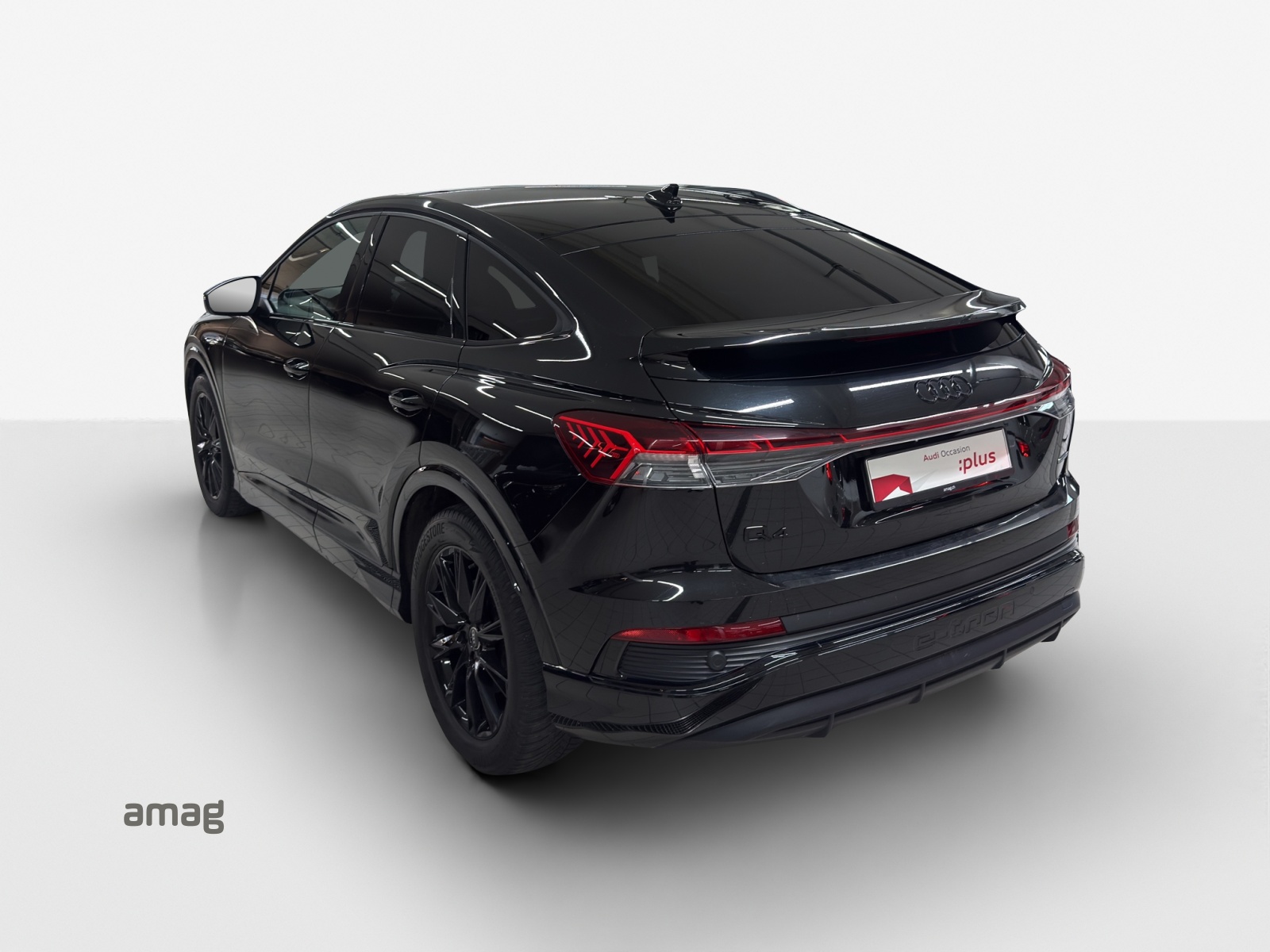 AUDI Q4 Sportback e-tron 50 quattro-image-2