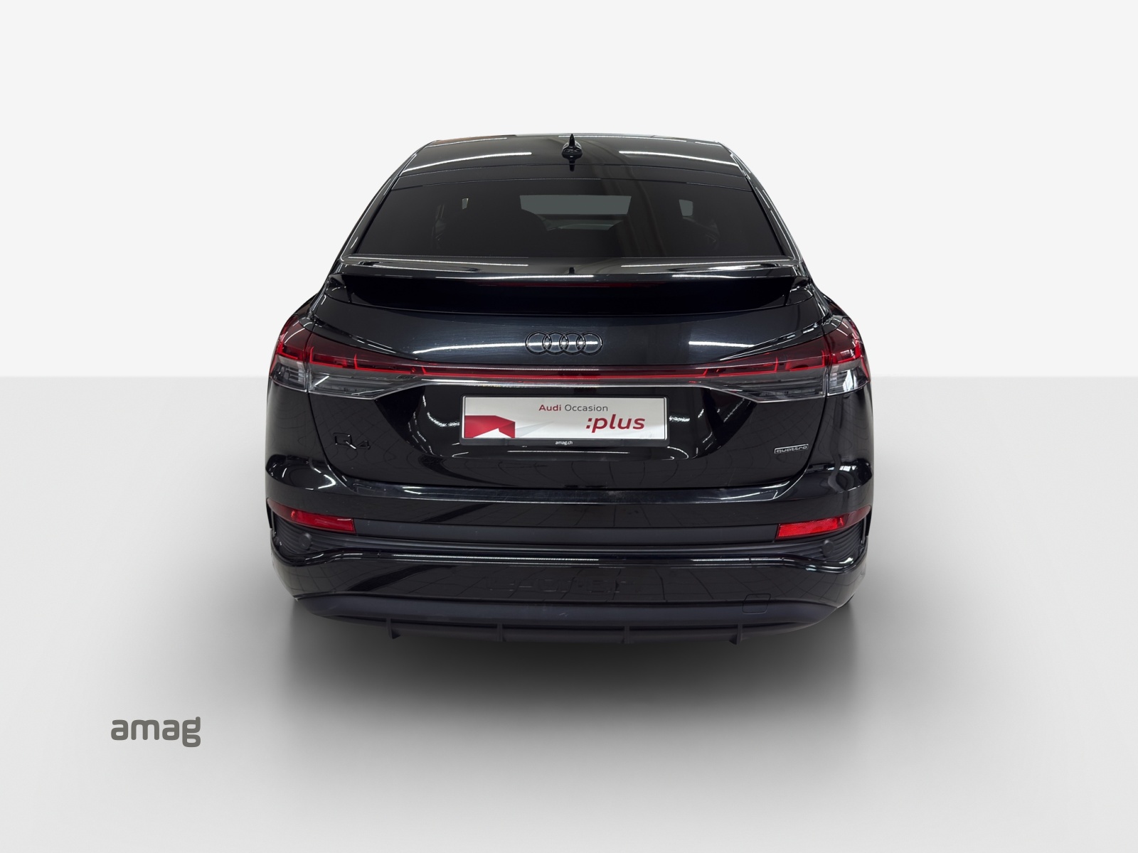 AUDI Q4 Sportback e-tron 50 quattro-image-3
