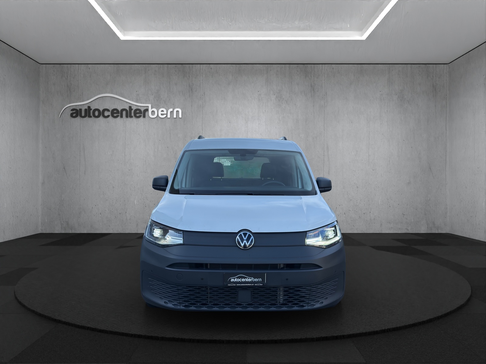 VW Caddy Cargo 2.0TDI-image-1