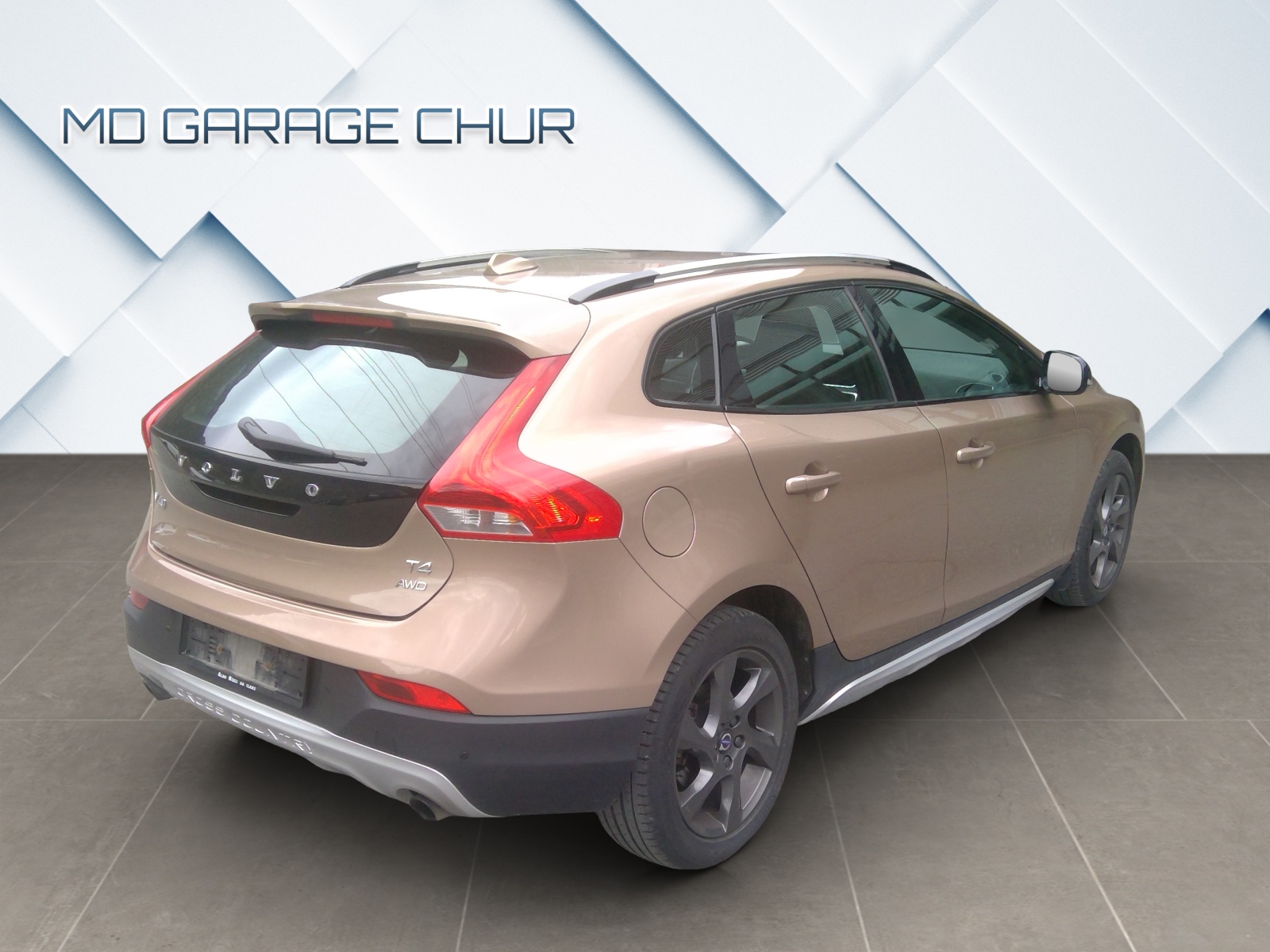VOLVO V40 Cross Country T4 2.0 AWD Momentum Geartronic-image-7