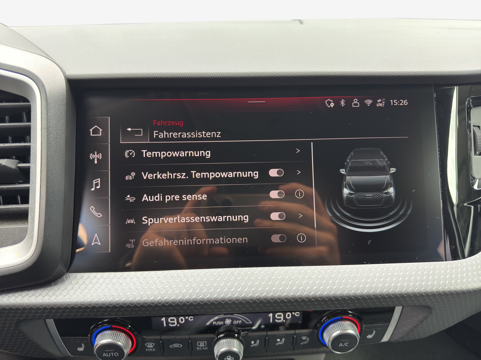 AUDI A1 Sportback 30 TFSI Attraction S-tronic-image-15