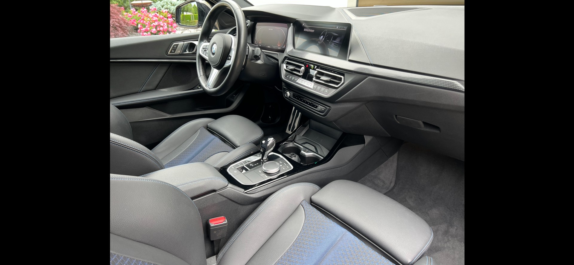 BMW M135i xDrive-image-6