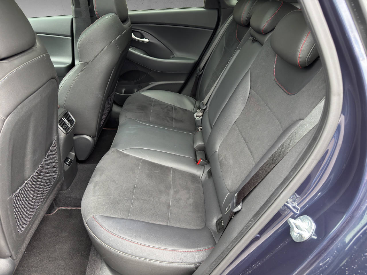 HYUNDAI i30 1.5 T-GDi N-Line-image-10