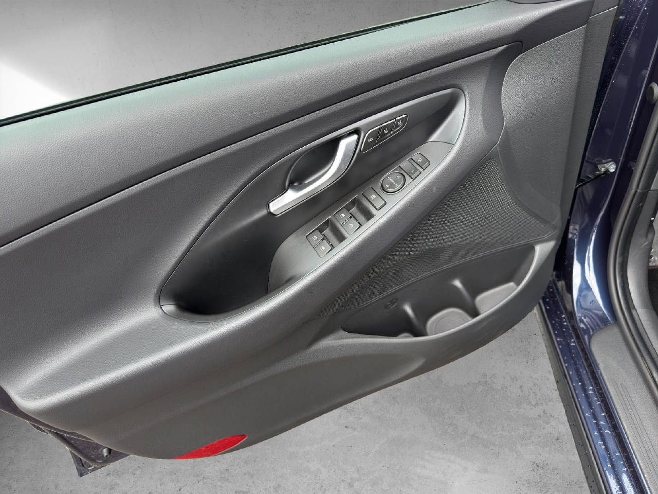 HYUNDAI i30 1.5 T-GDi N-Line-image-2