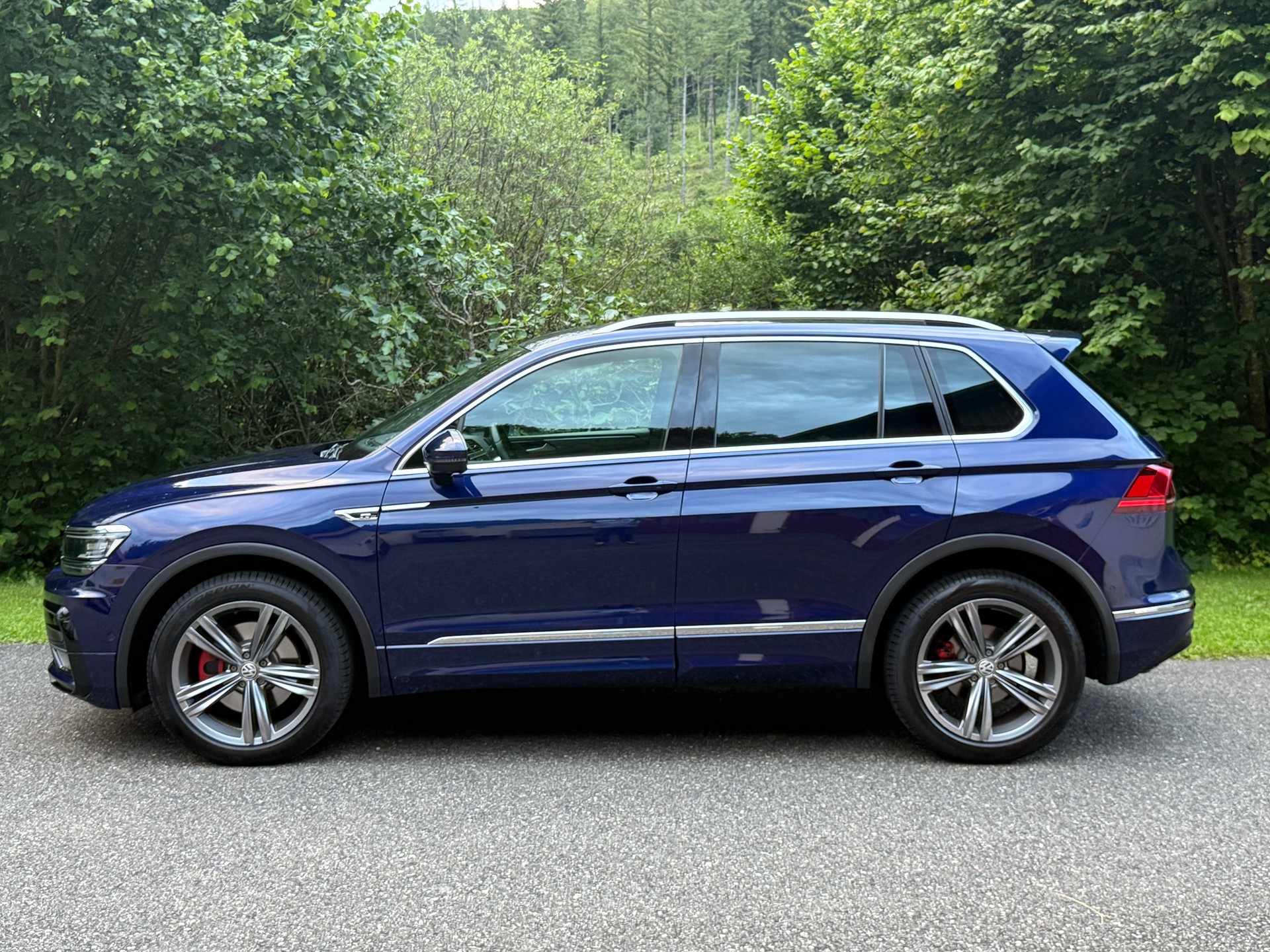 VW TIGUAN 2.0TSI R-LINE 4 MOTION-image-1