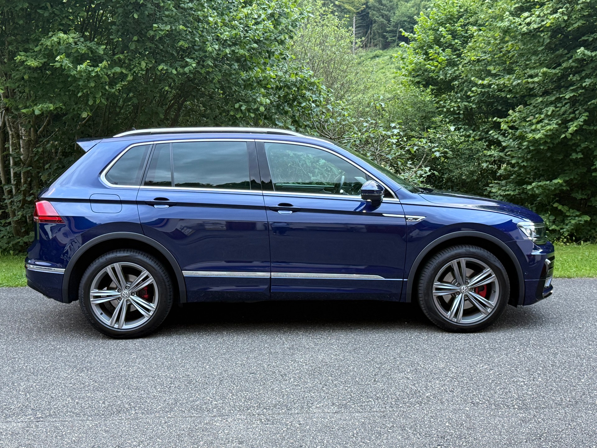 VW TIGUAN 2.0TSI R-LINE 4 MOTION-image-5
