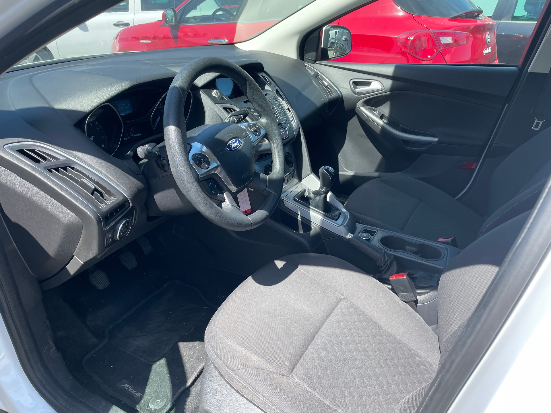 FORD Focus 1.0 SCTi Trend-image-5