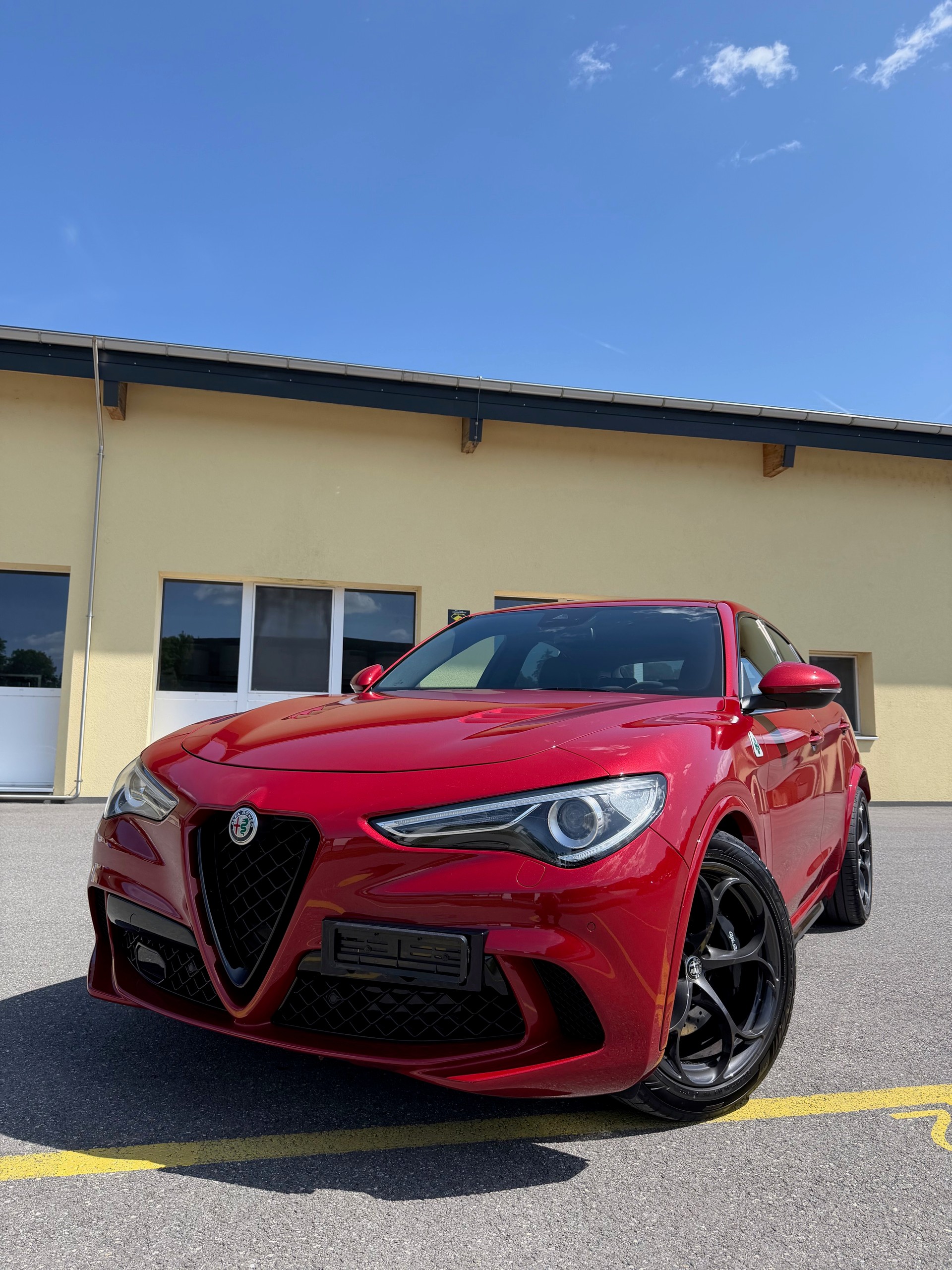 ALFA ROMEO Stelvio 2.9 V6 Quadrifoglio Q4 Automatic - Véhicule Suisse (CH)-image-0