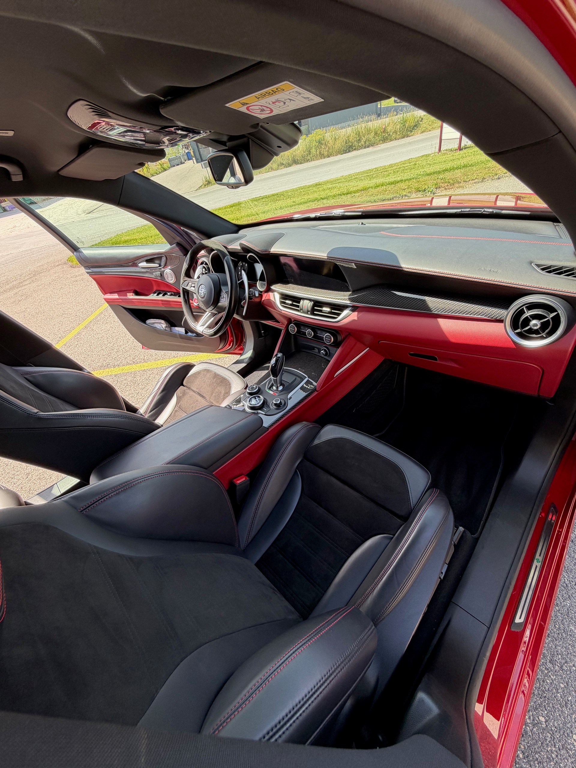 ALFA ROMEO Stelvio 2.9 V6 Quadrifoglio Q4 Automatic - Véhicule Suisse (CH)-image-7