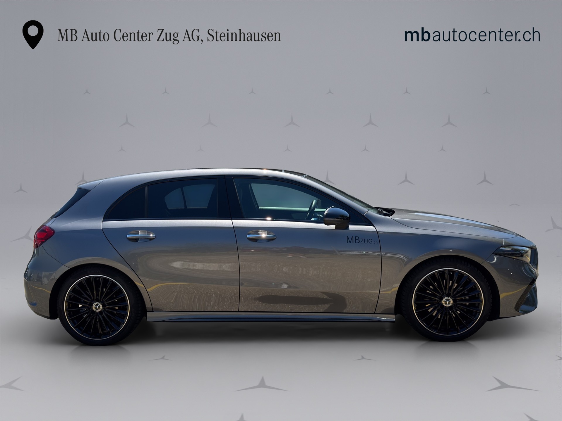 MERCEDES-BENZ A 180 Night Star AMG Line-image-6