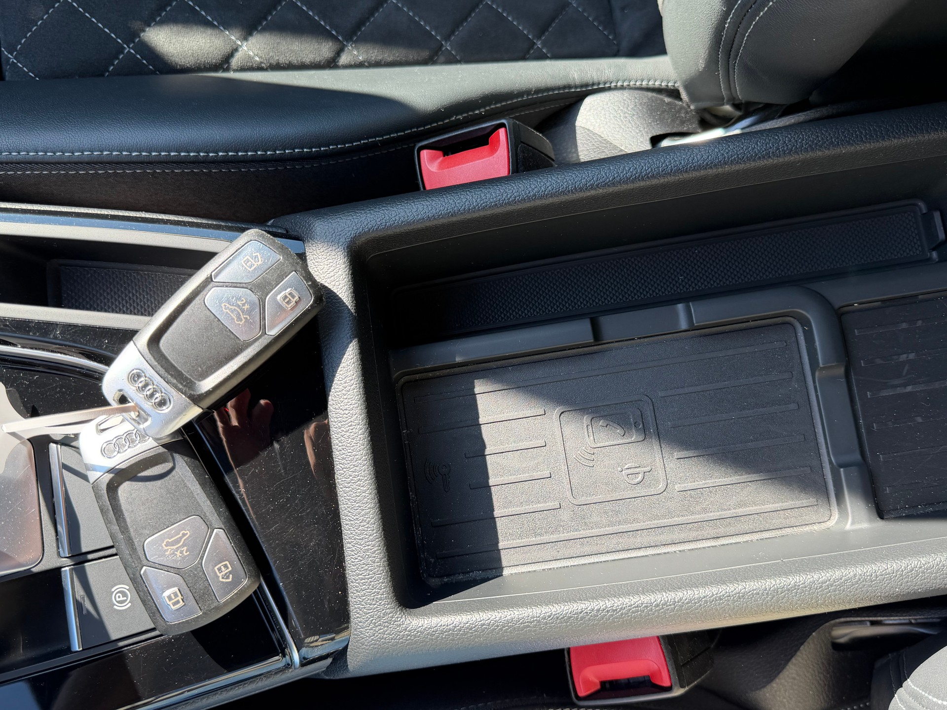 AUDI A4 Avant 40 TDI S line quattro S-tronic-image-8