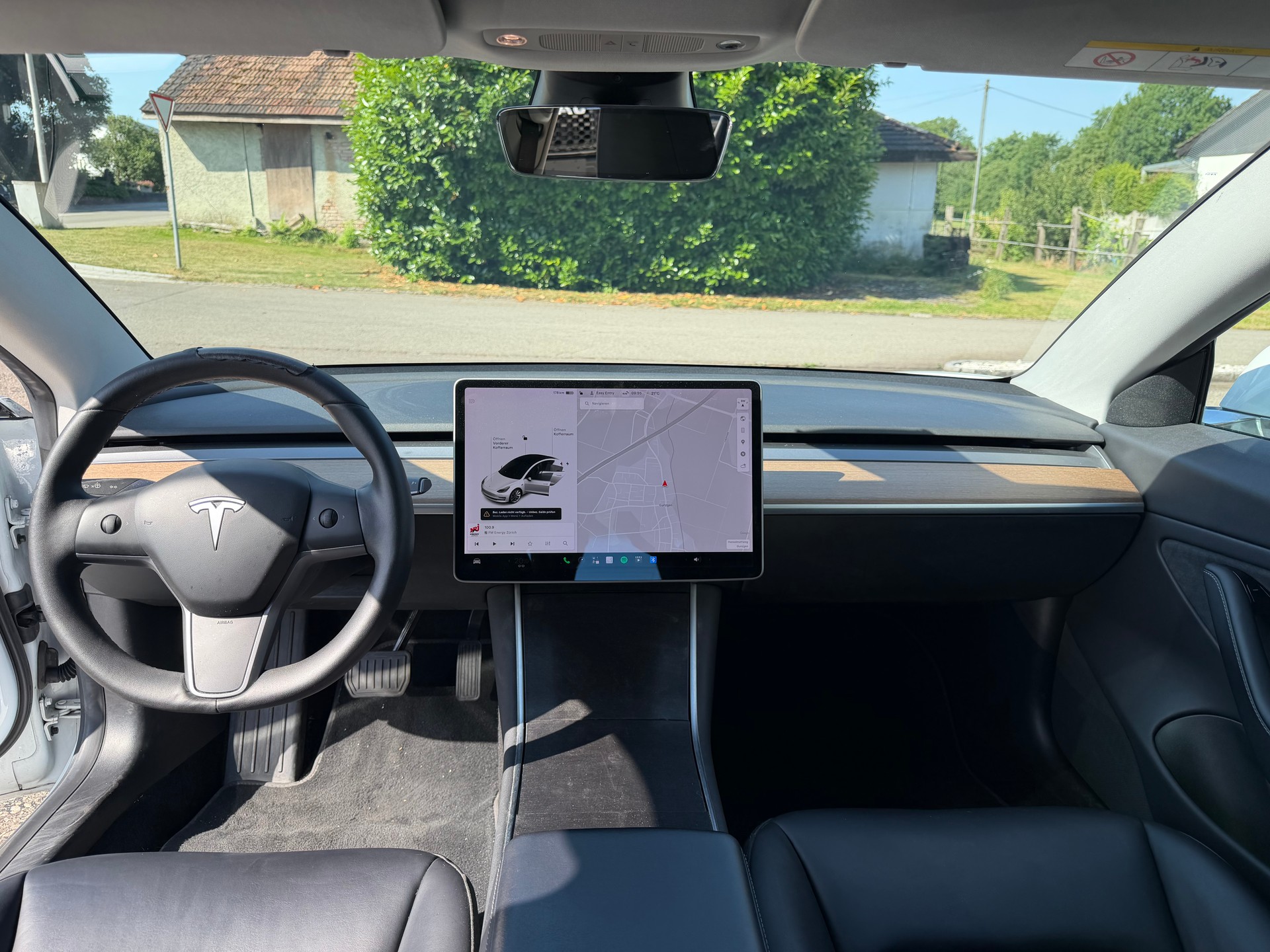 TESLA Model 3 Long Range Dual Motor AWD-image-14