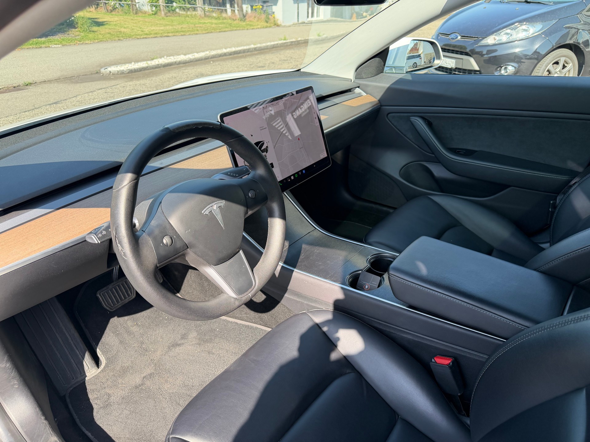 TESLA Model 3 Long Range Dual Motor AWD-image-11