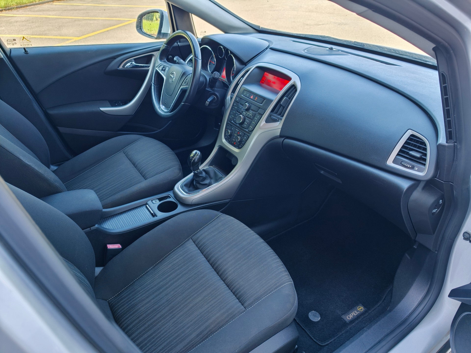 OPEL Astra SportsTourer 1.7 CDTi-image-8