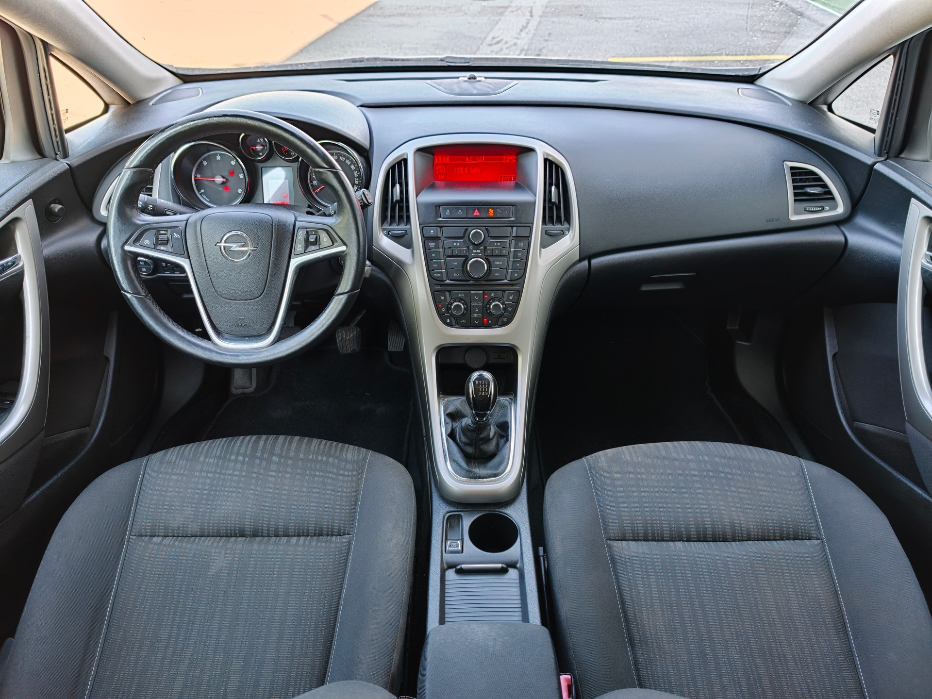 OPEL Astra SportsTourer 1.7 CDTi-image-6