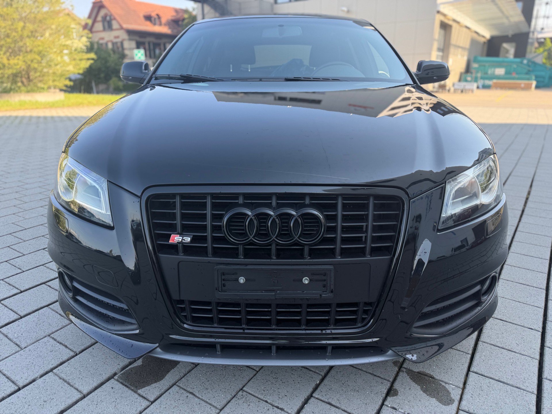 AUDI S3 Sportback 2.0 TFSI quattro-image-1