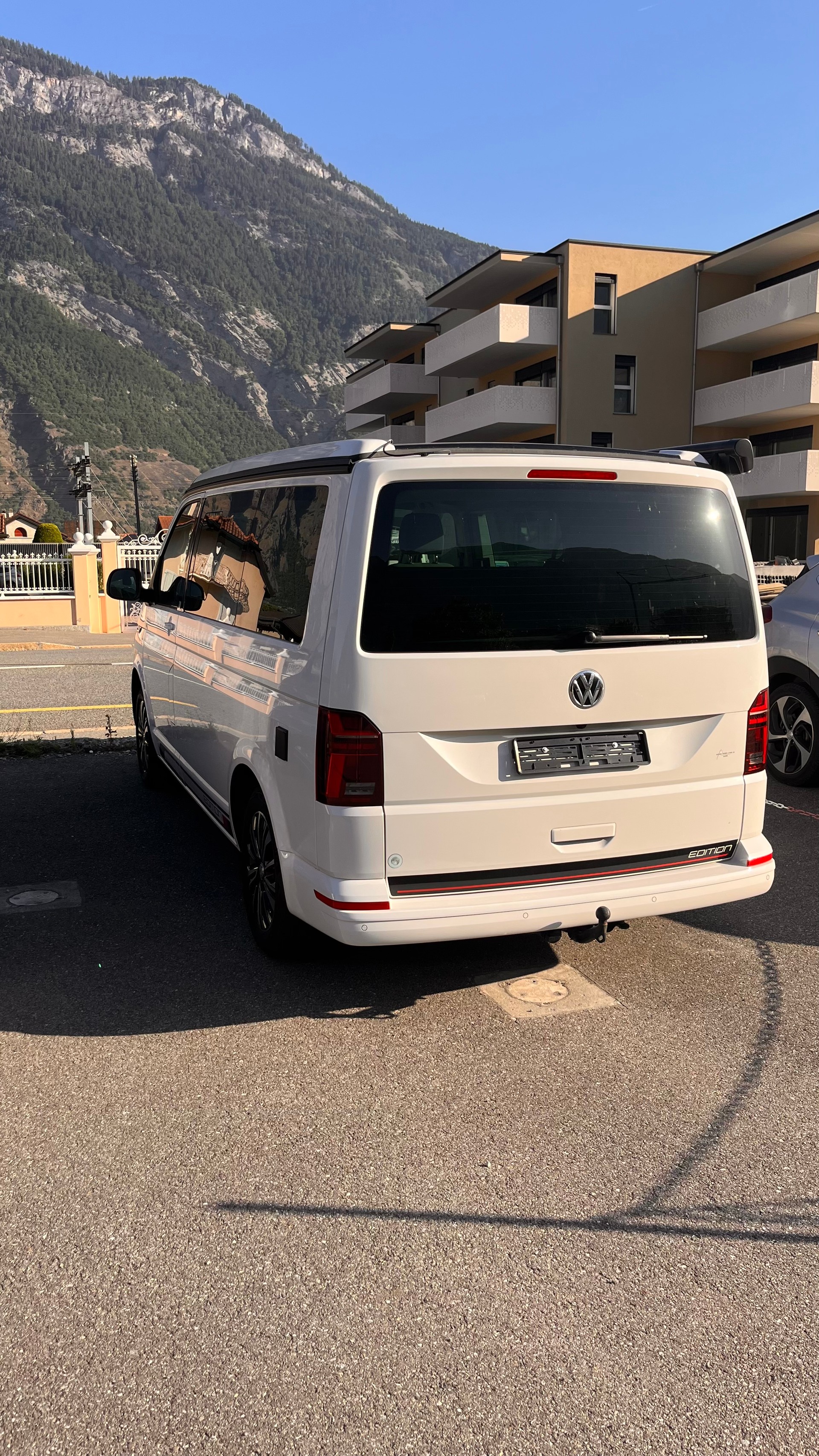 VW 2.0 TDI 150 Beach Edition Spirit DSG 4m-image-1