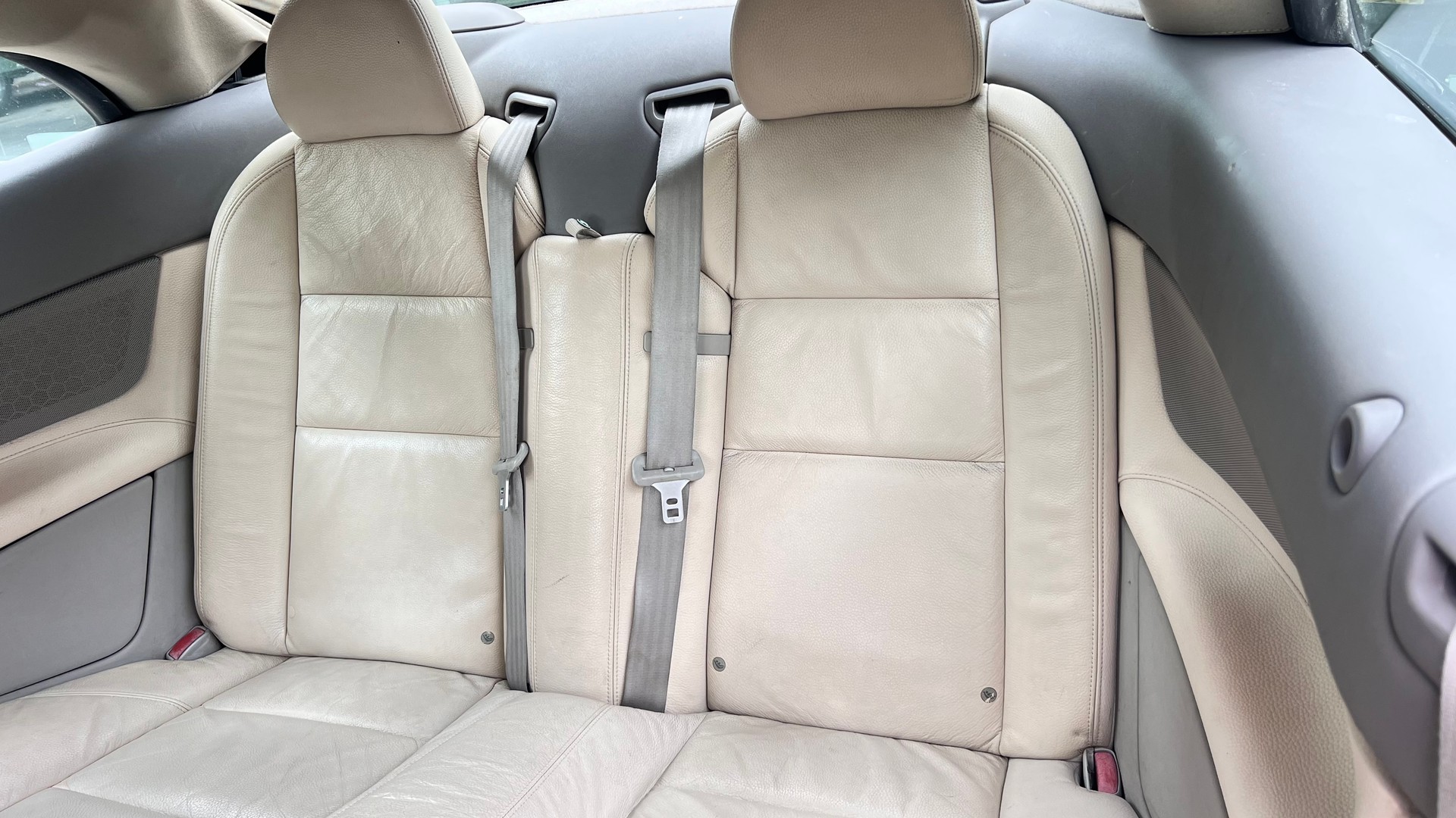 VOLVO C70 T5 Momentum-image-6