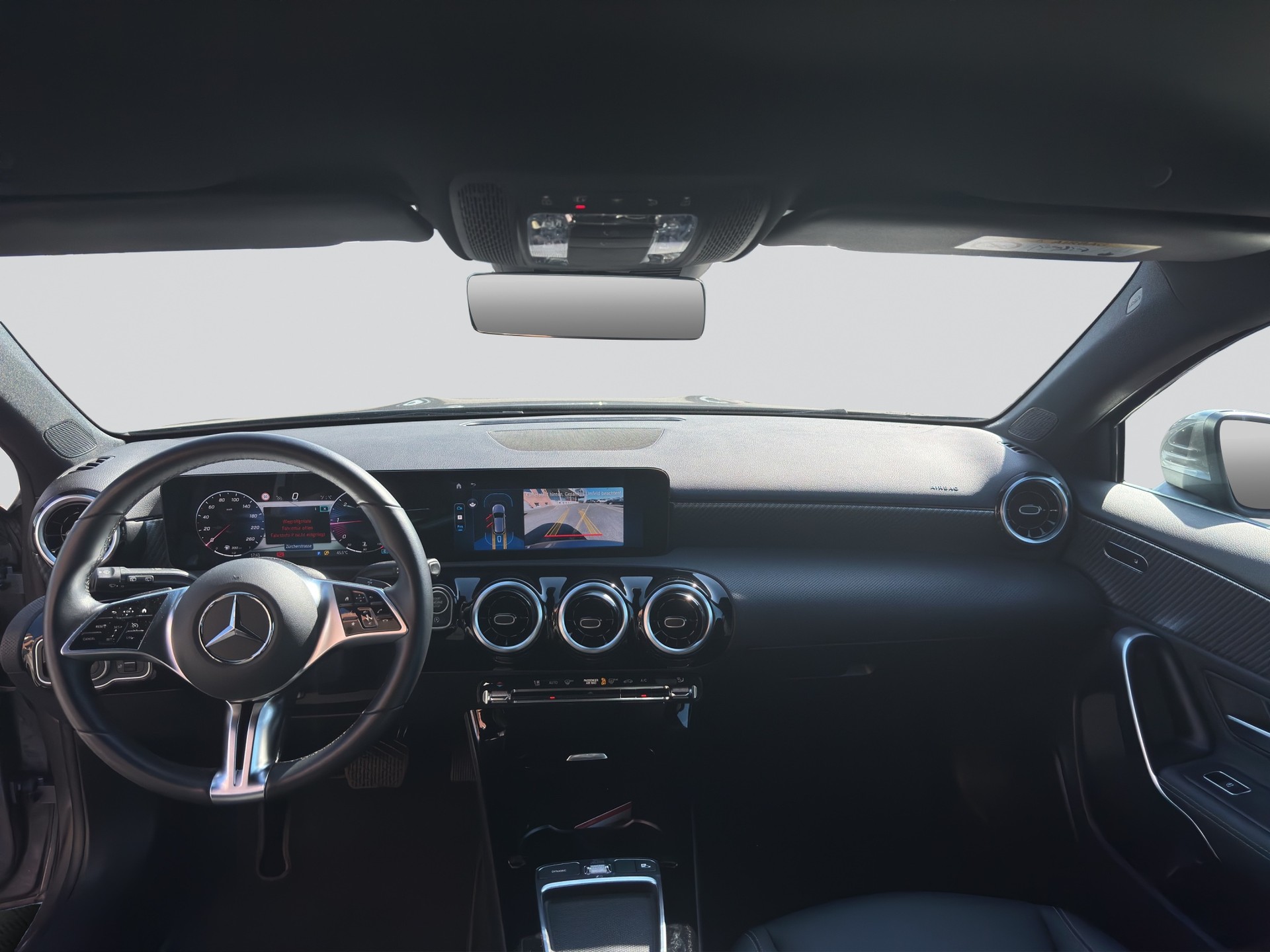 MERCEDES-BENZ A 180 d Progressive-image-14